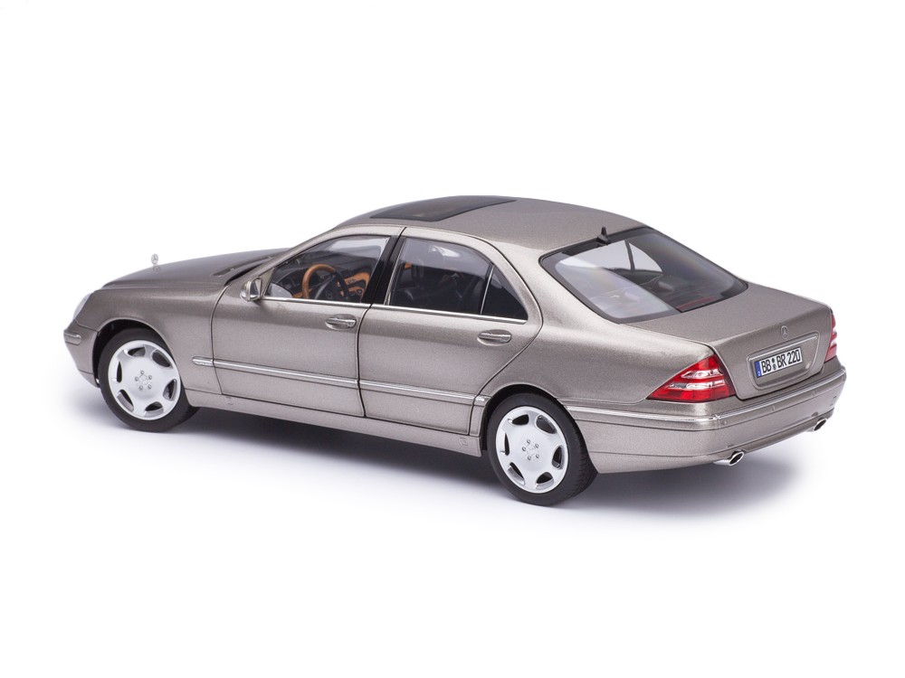 2000 Mercedes Benz S600 V220 - W220