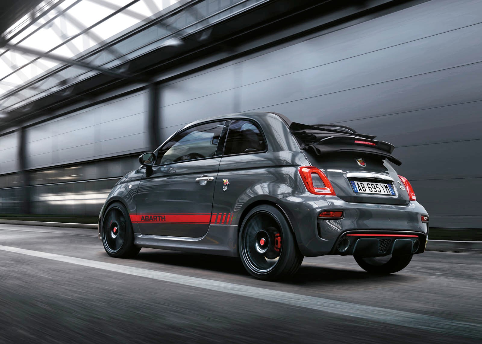 2022 Fiat 695 Abarth XSR Edition Yamaha 