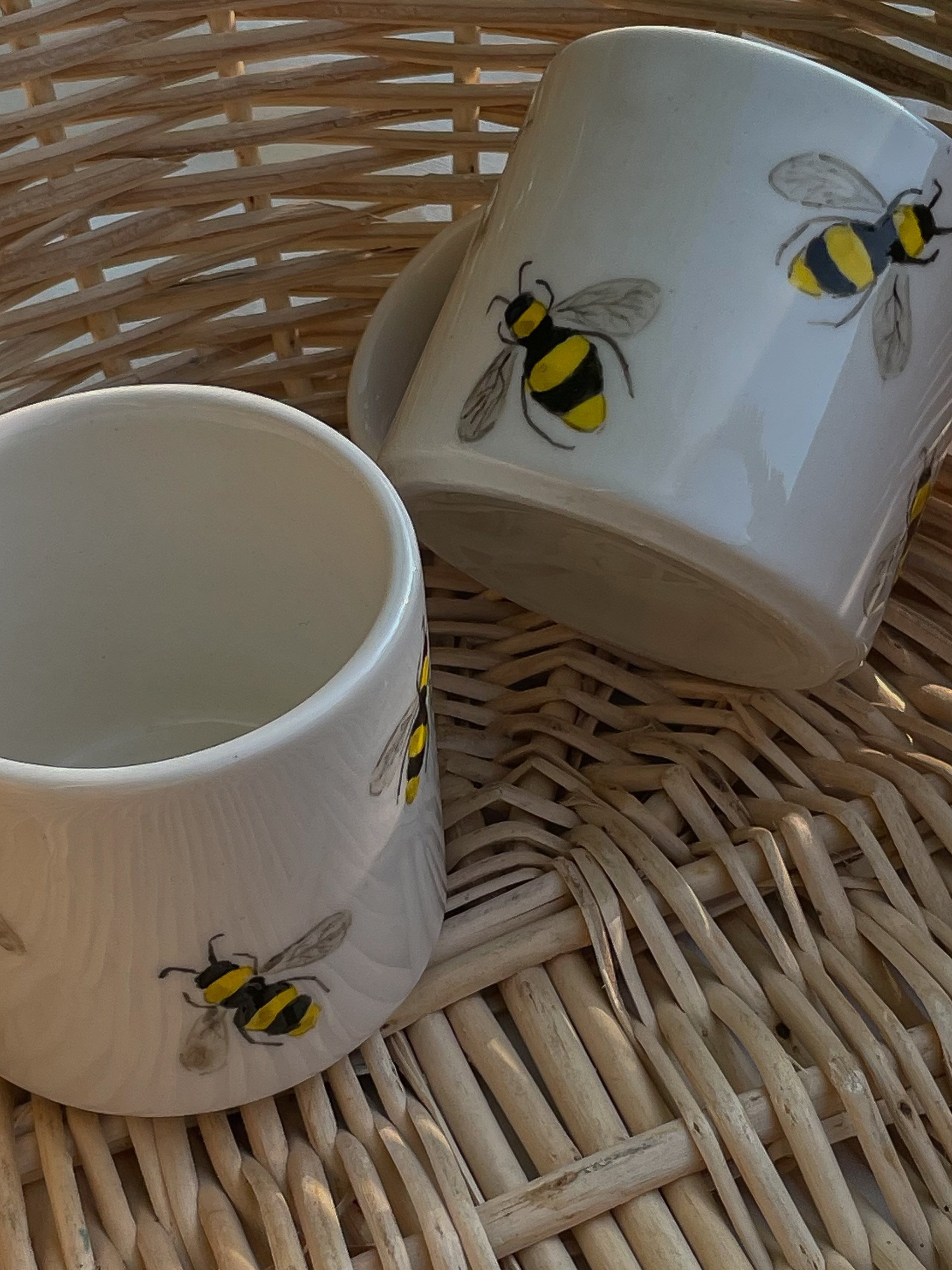 BUZZY CUP