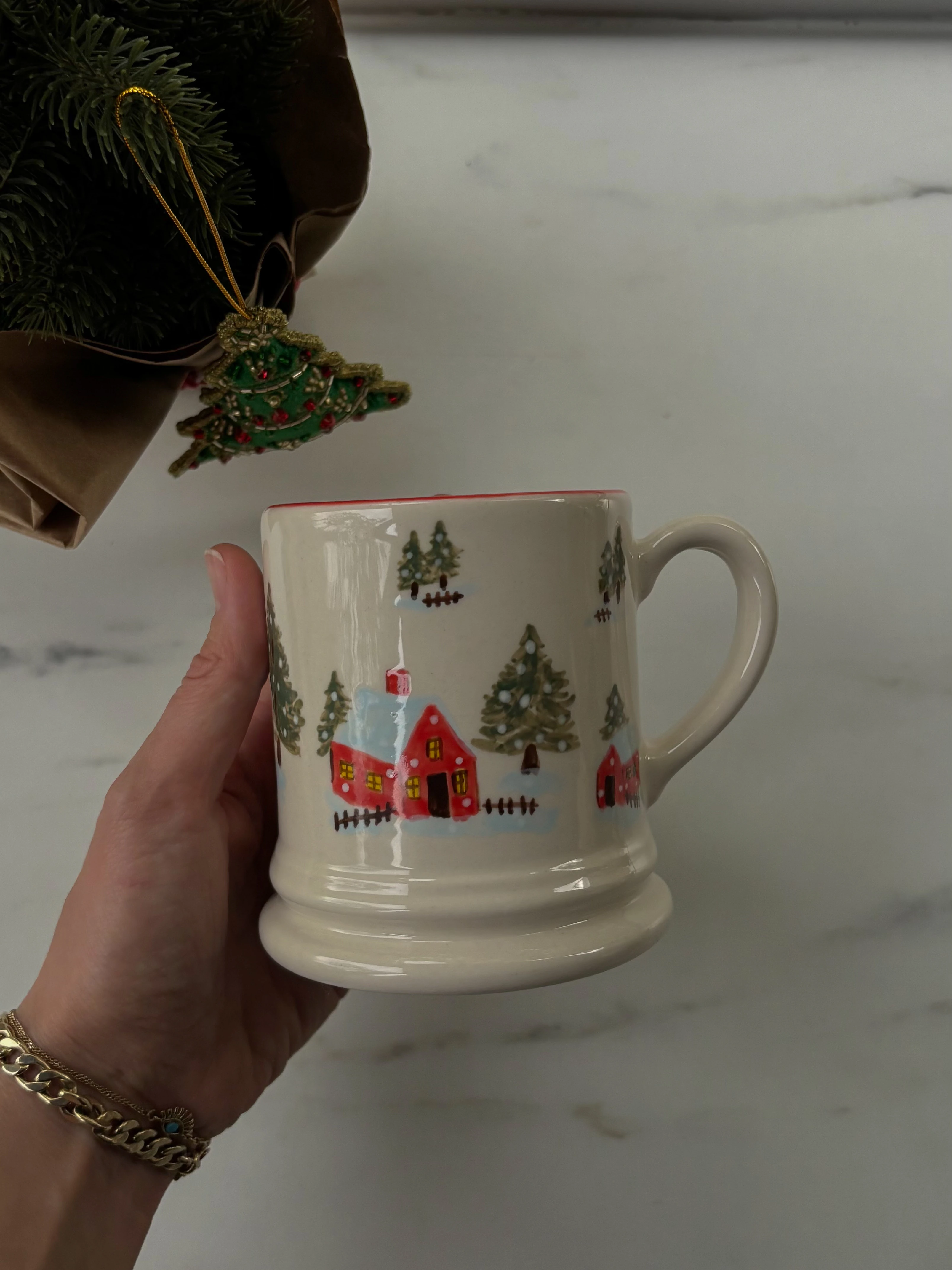 Perge – Winter Cabin