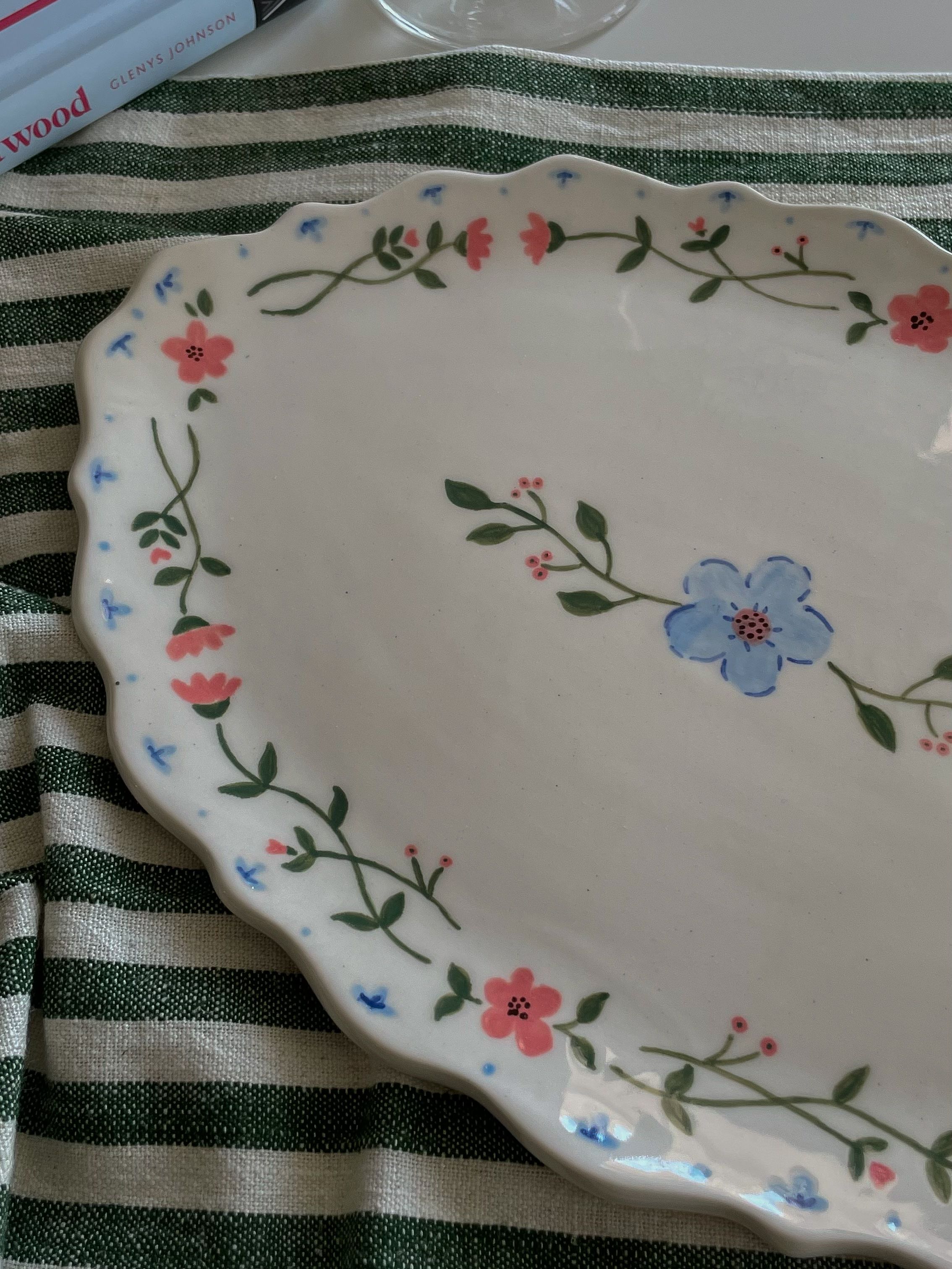 Douce Fleur – El Yapımı Seramik Sunum Tabağı