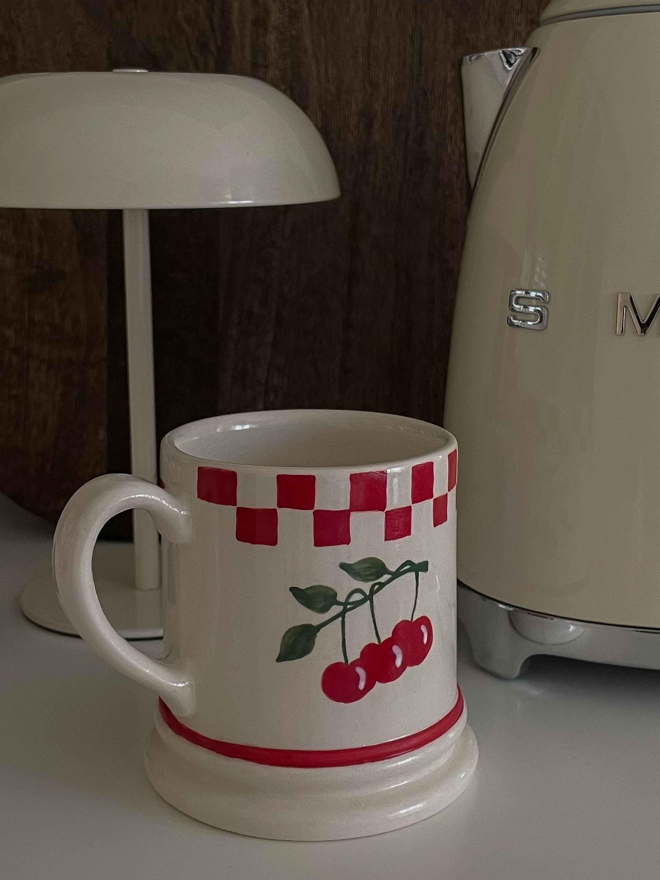 Perge – Vintage Cherry 🍒