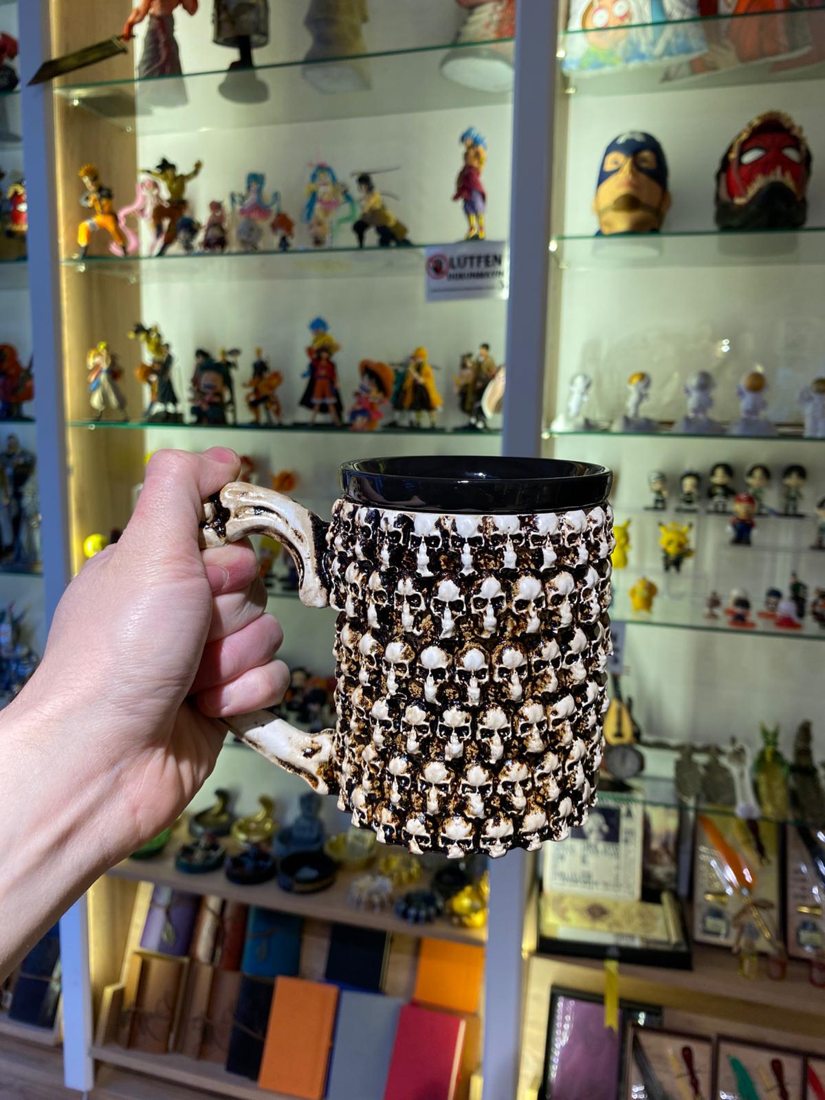 3D Kupa Hediye - Kafatası Temalı Seramik İskelet Kupa 