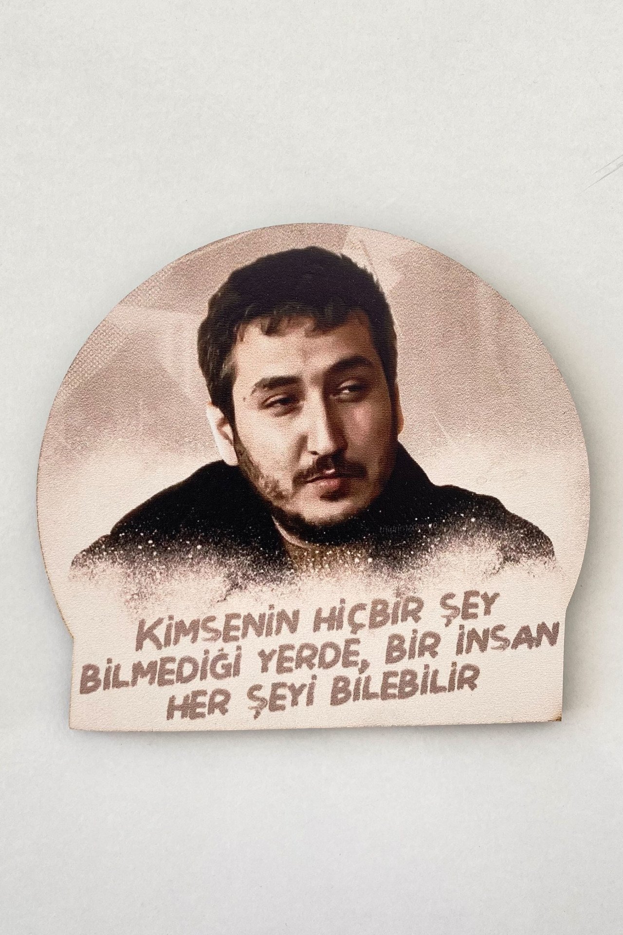 Bardak Altlığı - Yılmaz Kimsenin Hiçbirşey Bilmediği Bir Yerde