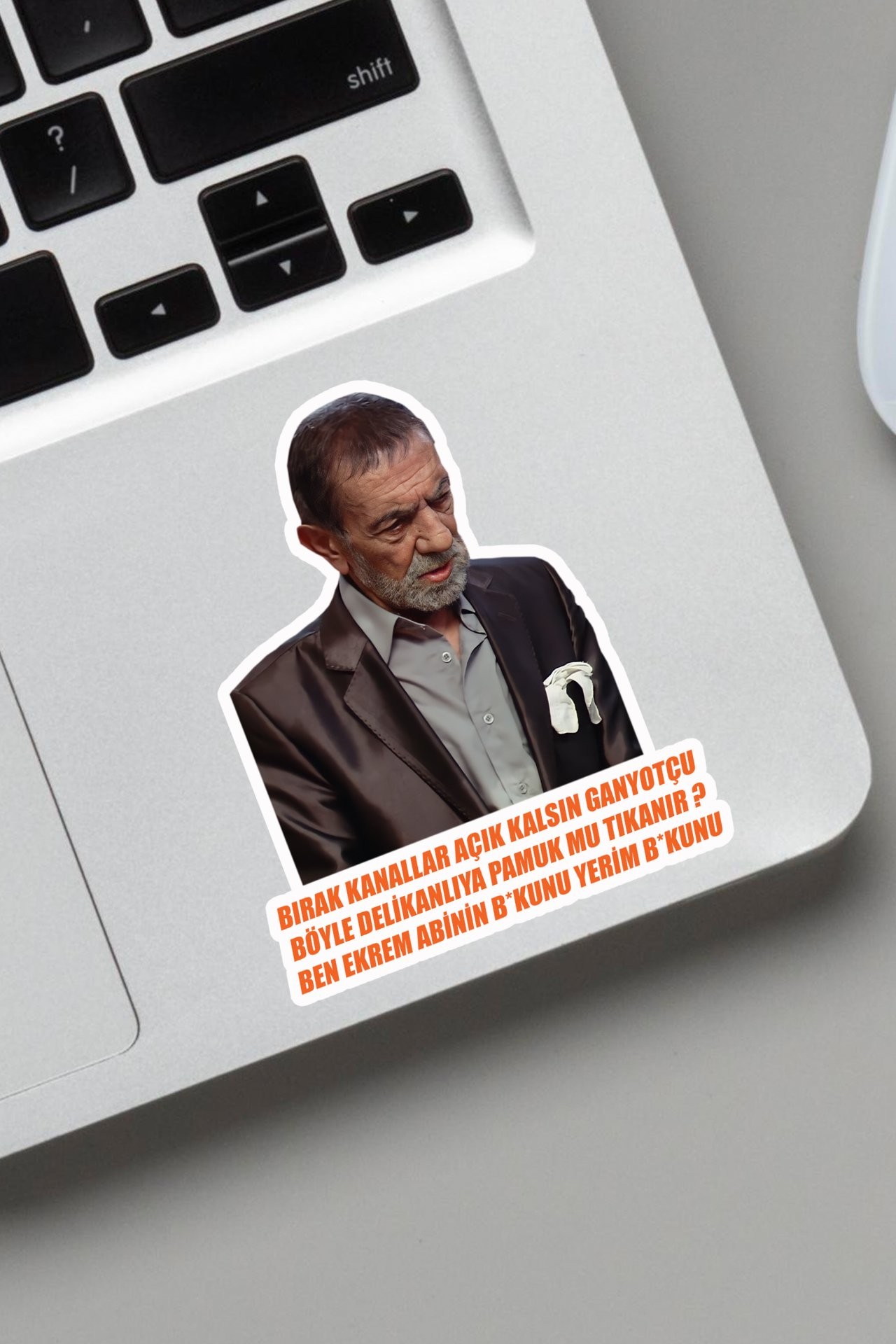 Sticker - Kolpaçino Sabri Bırak Kanallar Açık Kalsın