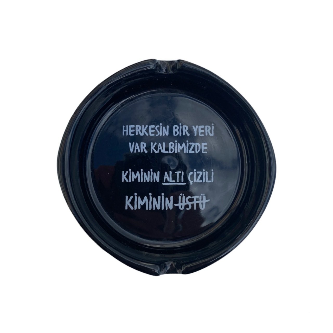 Küllük - Herkesin Bir Yeri Var Kalbimizde Siyah