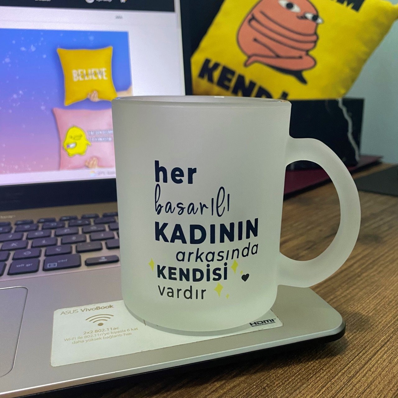 Buzlu Cam Kupa Bardak - Her Başarılı Kadın