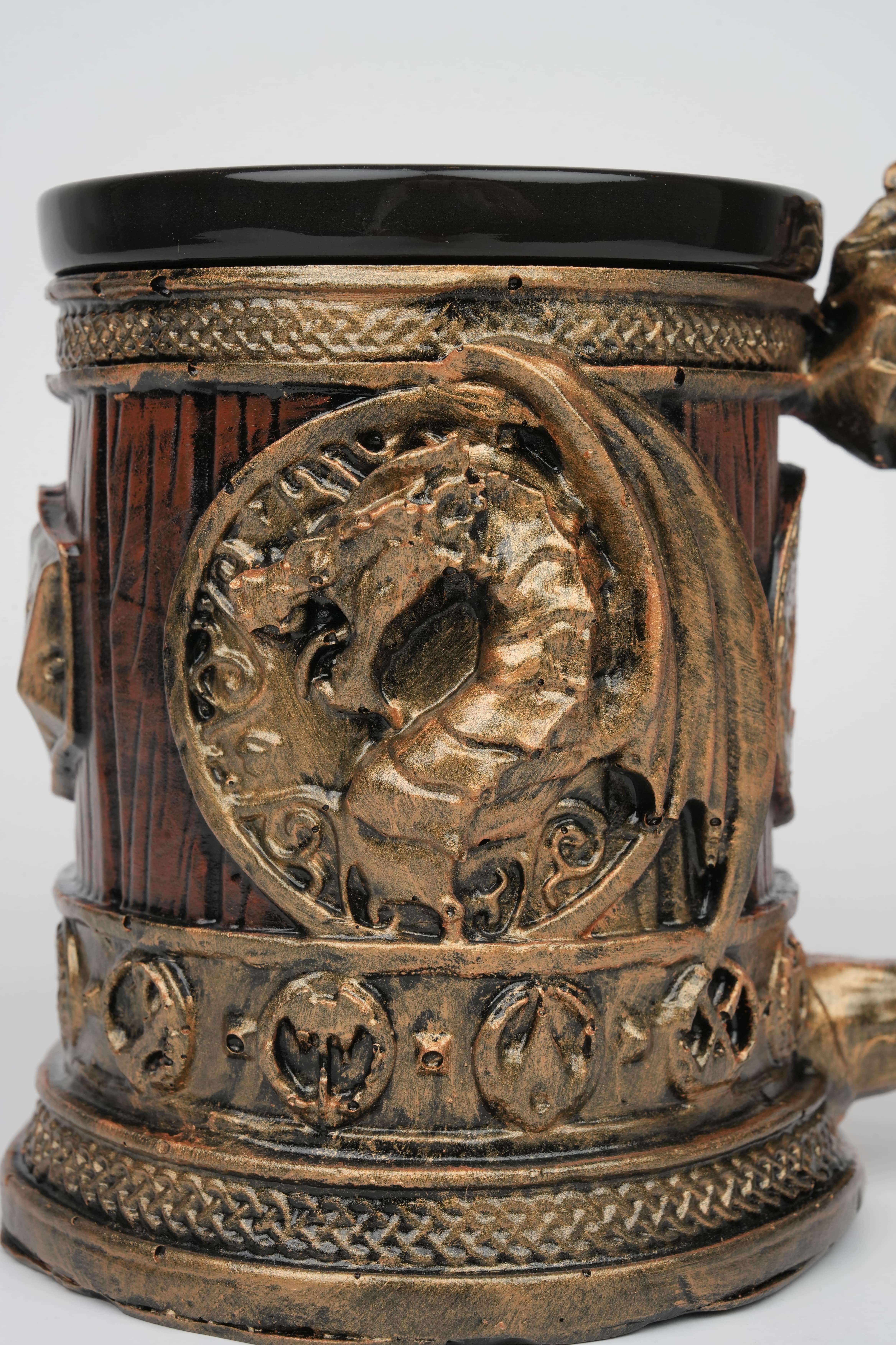 3D Tasarım Kupa - Altın Fıçı Ejder Kupa