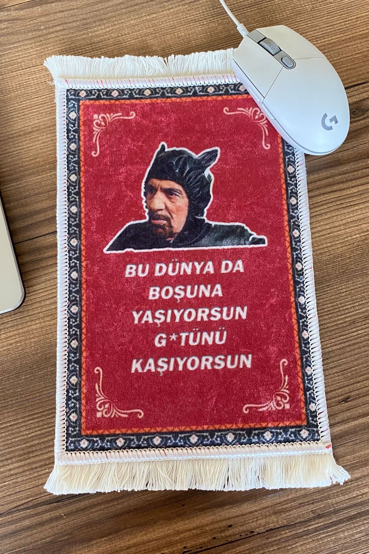 Mousepad - Sabri Boşuna Yaşıyorsun