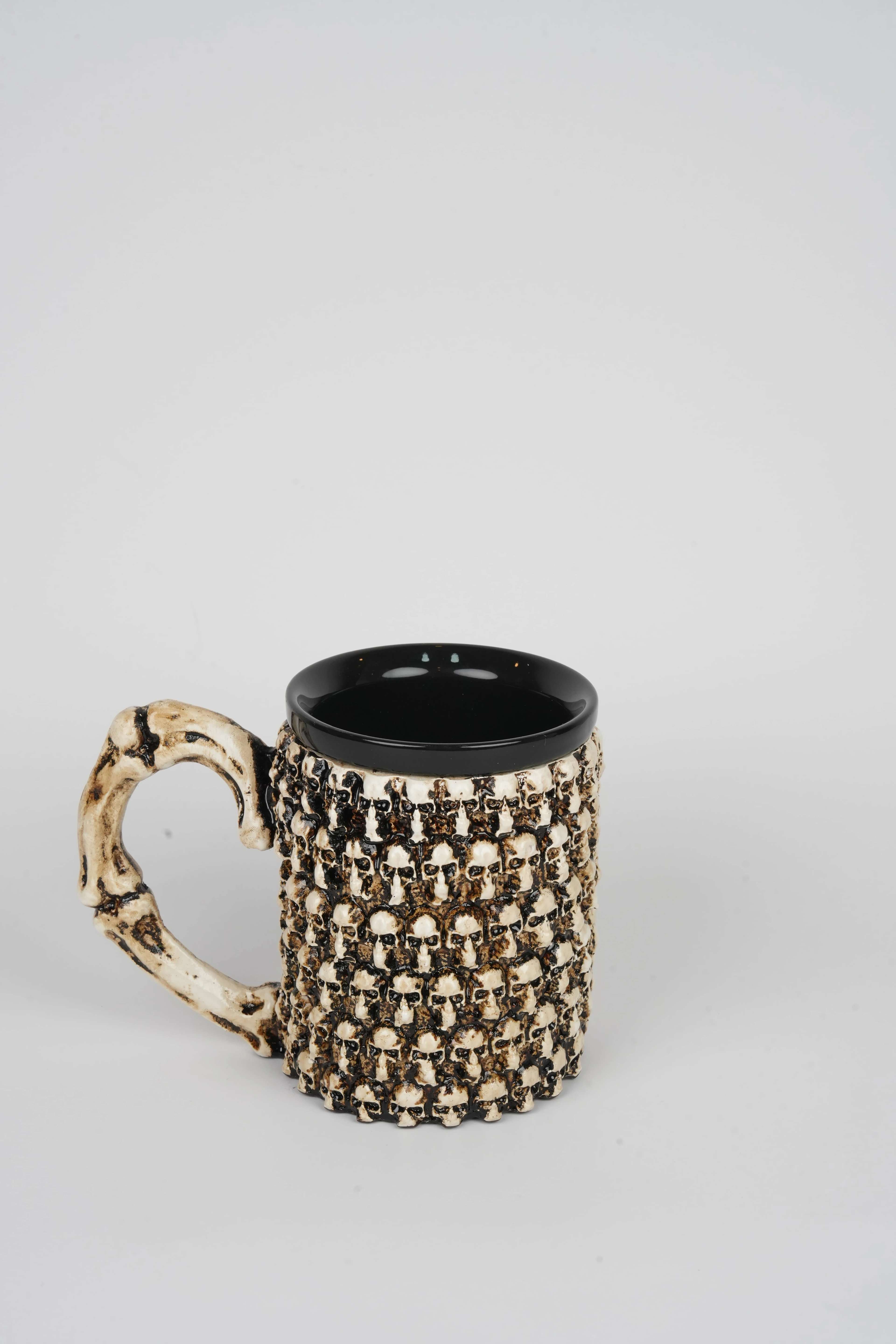 3D Kupa Hediye - Kafatası Temalı Seramik İskelet Kupa 