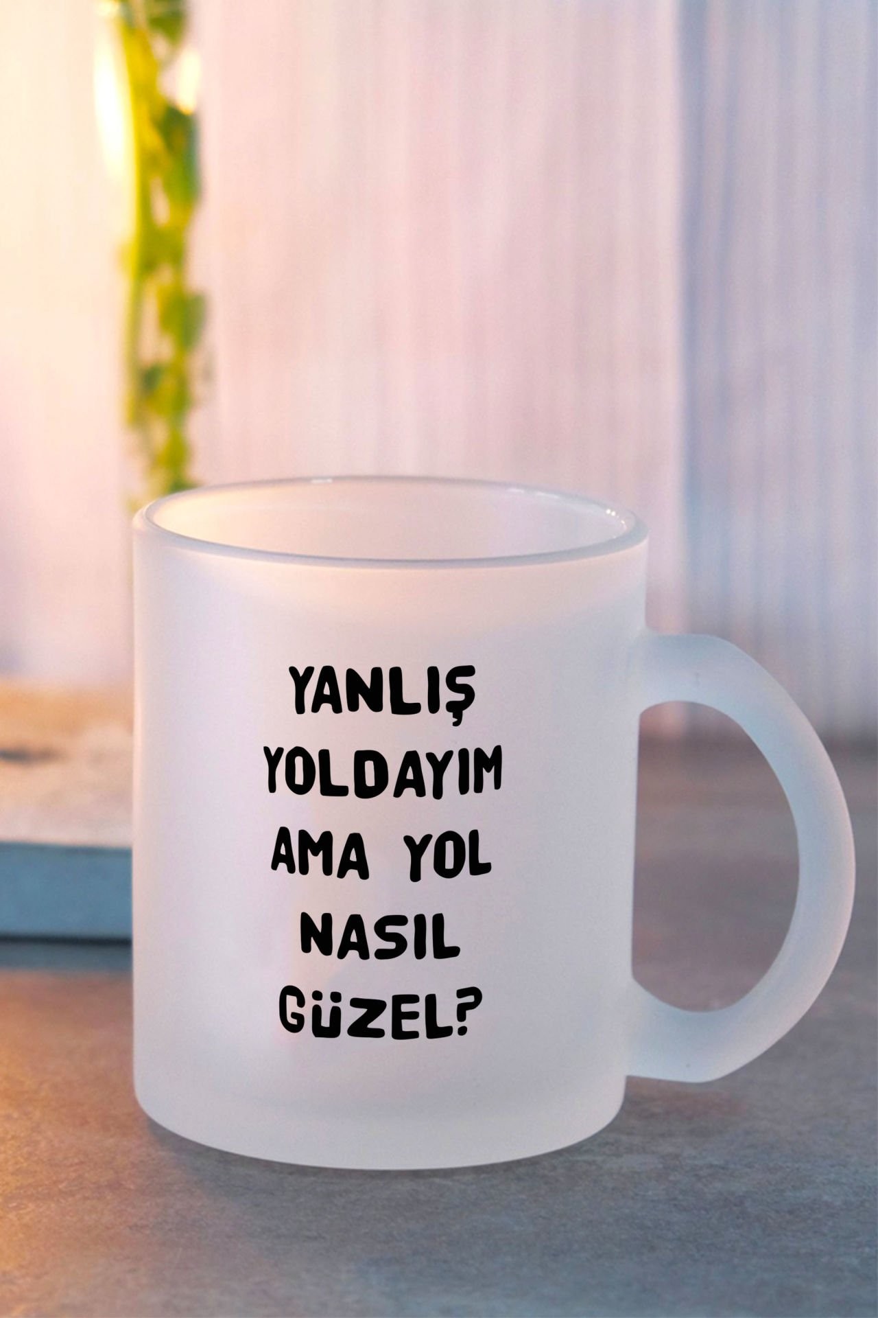 Buzlu Cam Bardak - Yanlış Yoldayım Ama