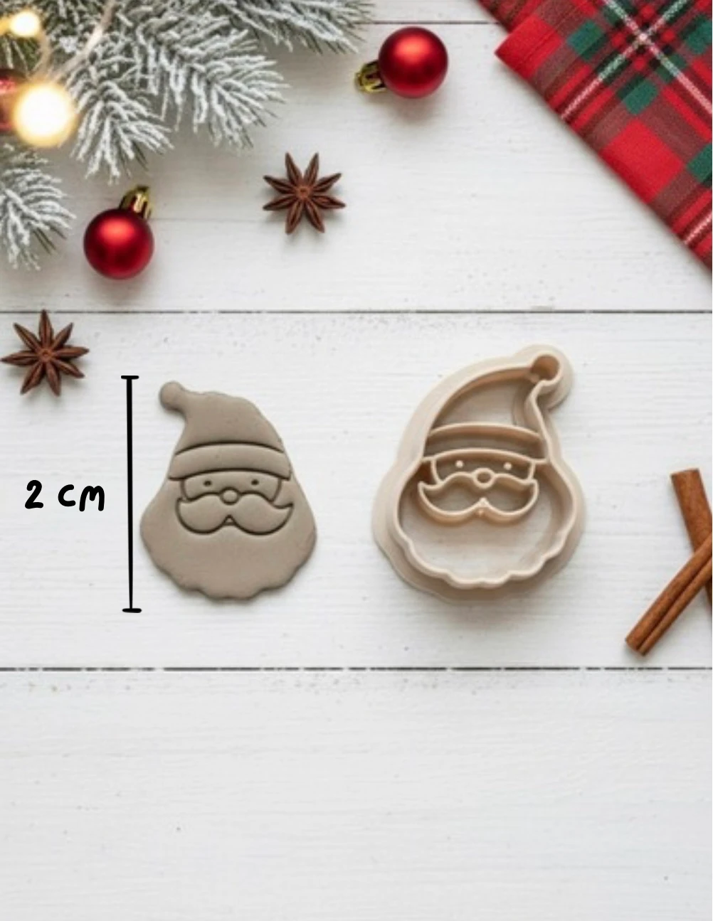 Noel Baba Mini Kesme Kalıbı 2 cm (Seramik Kil, Polimer Kil, Kurabiye Hamuru, Şeker Hamuru)