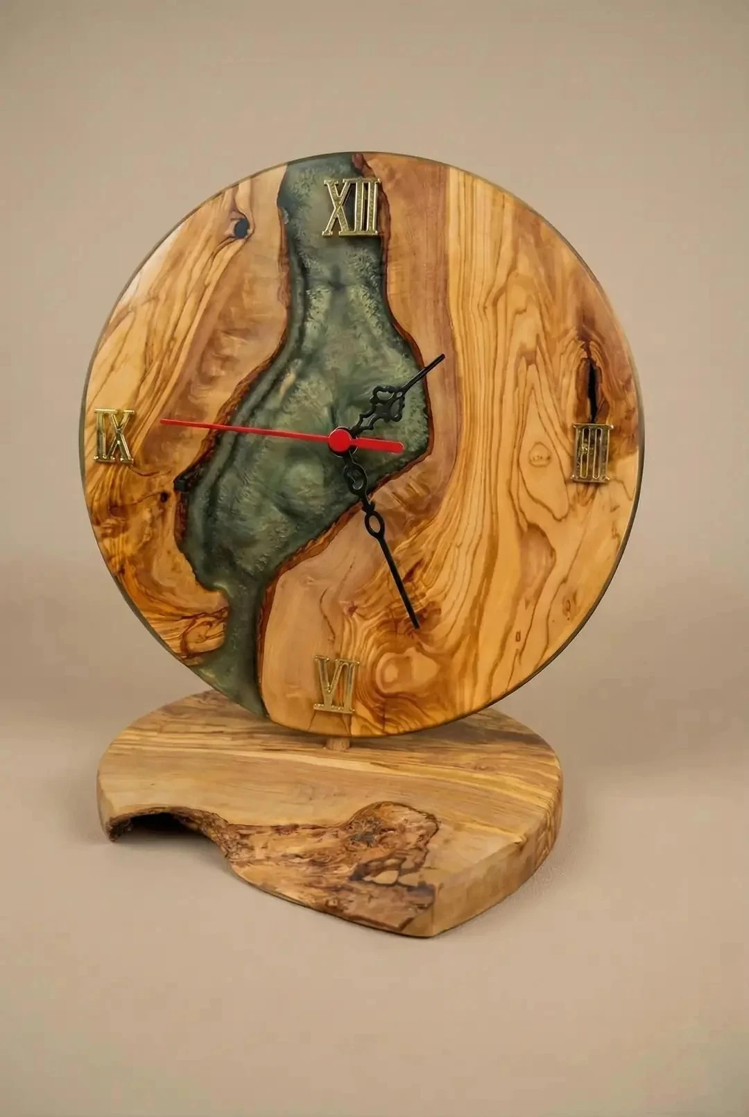 Zeytin Ağacından El Yapımı Epoksi Ahşap Ayaklı Masa Saati - Turkuaz- 22 cm