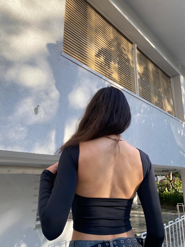 BACKLESS TOP UZUN KOLLU SİYAH