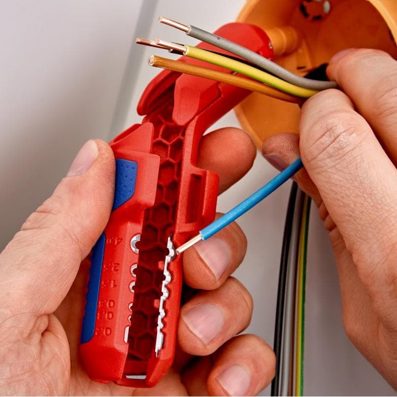 Knipex ErgoStrip Kablo Sıyırma Aleti 16 95 01SB