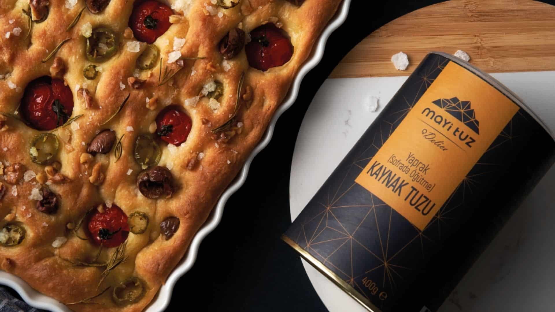 Cevizli Ve Zeytinyağlı Foccacia Ekmek Tarifi