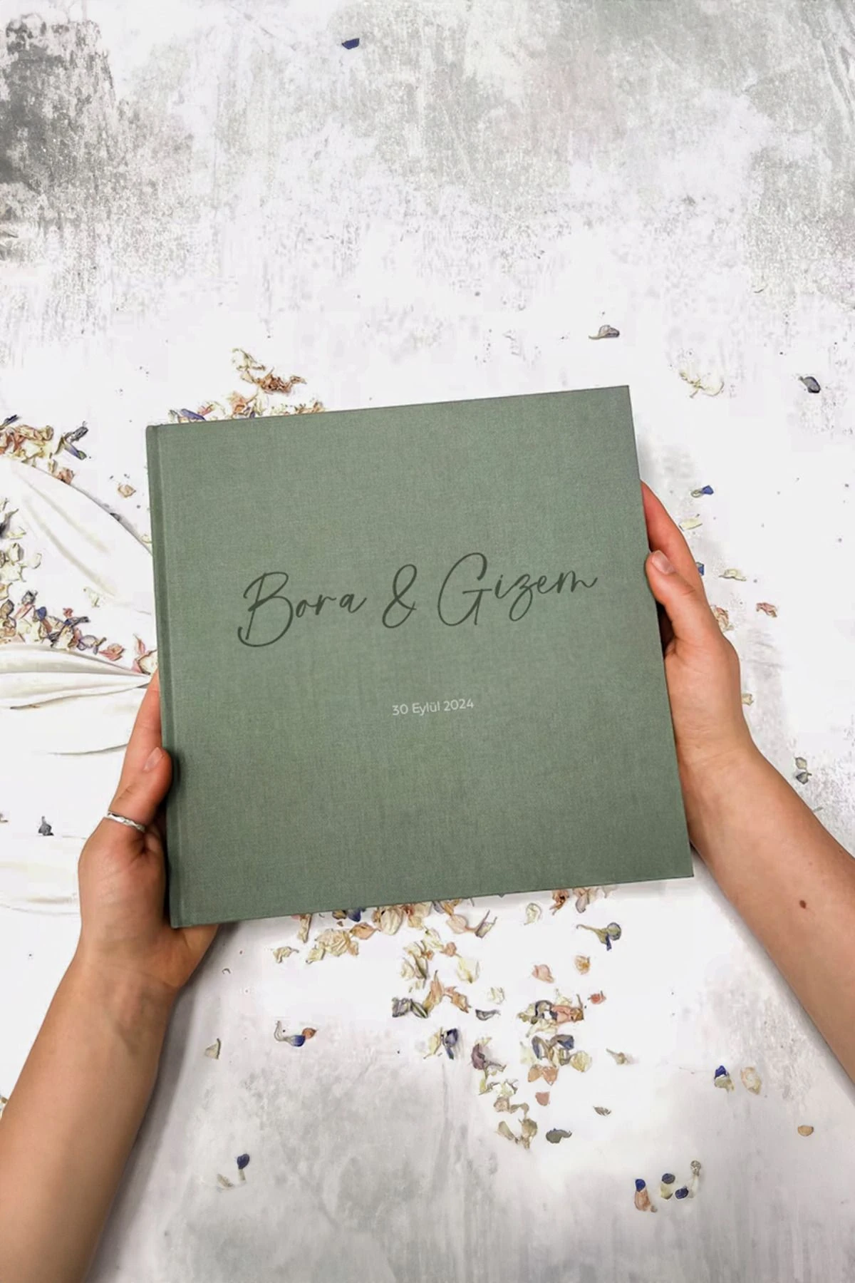 Düğün Özel Gün Anı Ve Ziyaretçi Defteri 21cm X 21cm 50 Yaprak