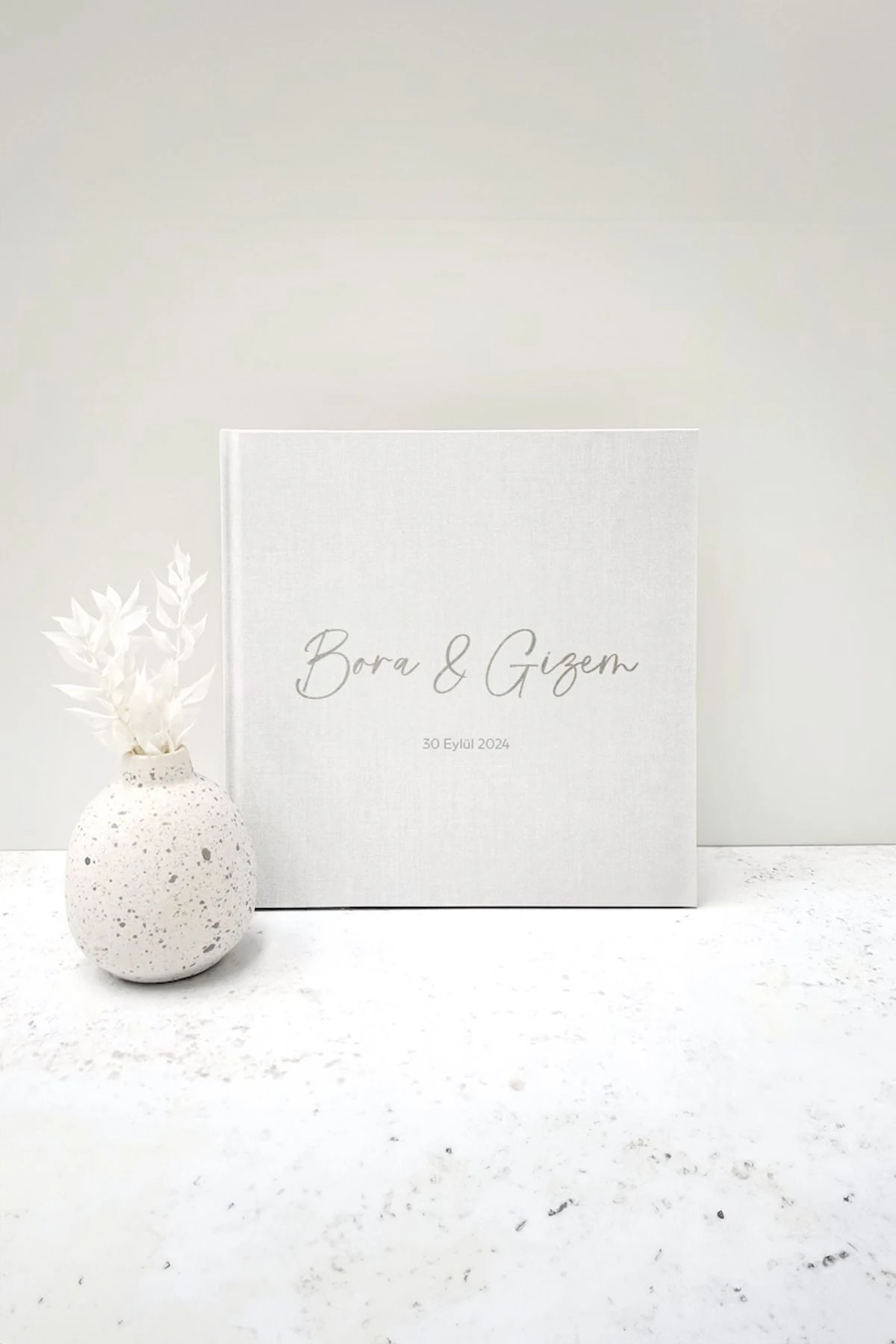 Düğün Özel Gün Anı ve Ziyaretçi Defteri 21cm x 21cm 50 Yaprak