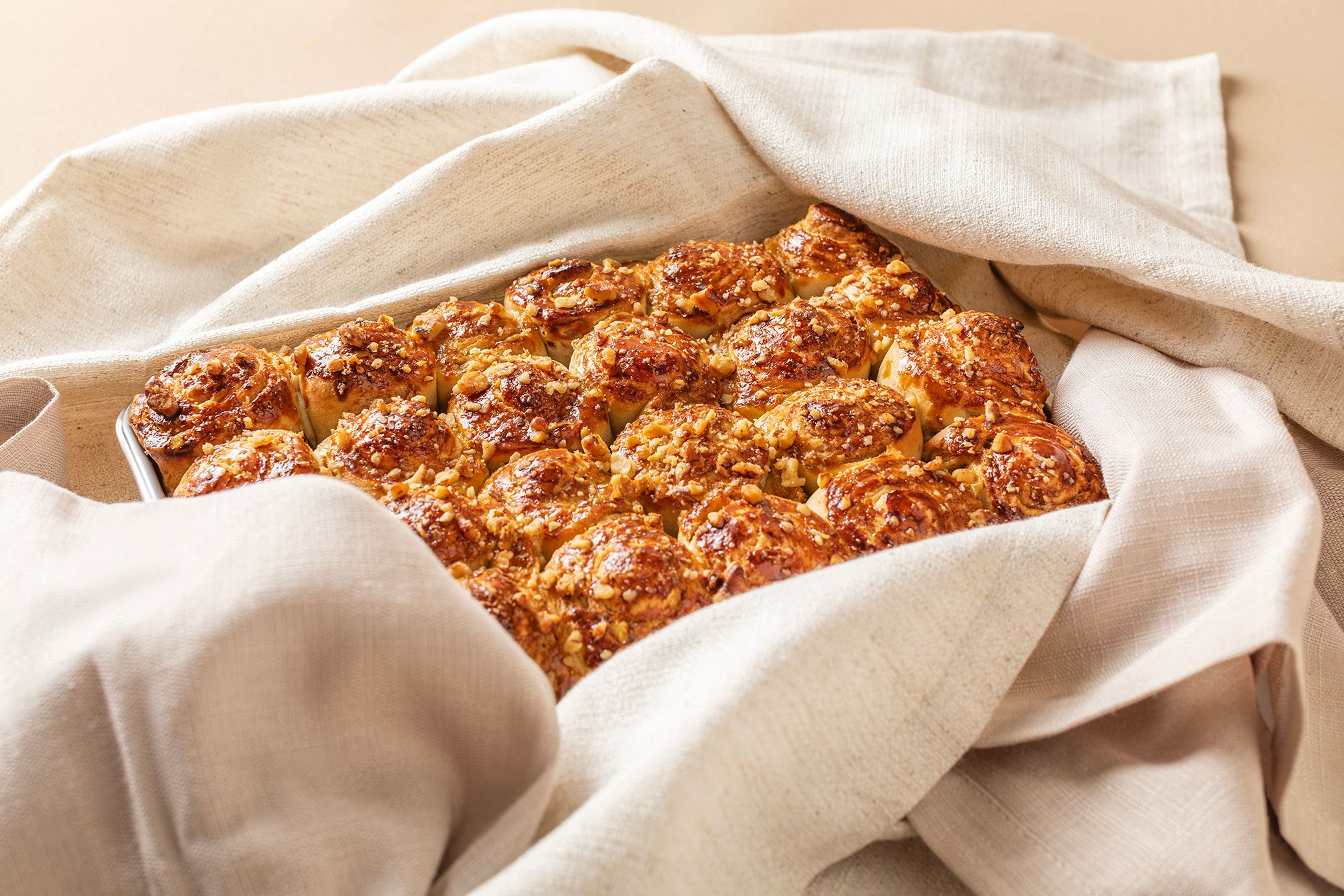 Haşhaşlı Çörek Tepsi 24'lü
