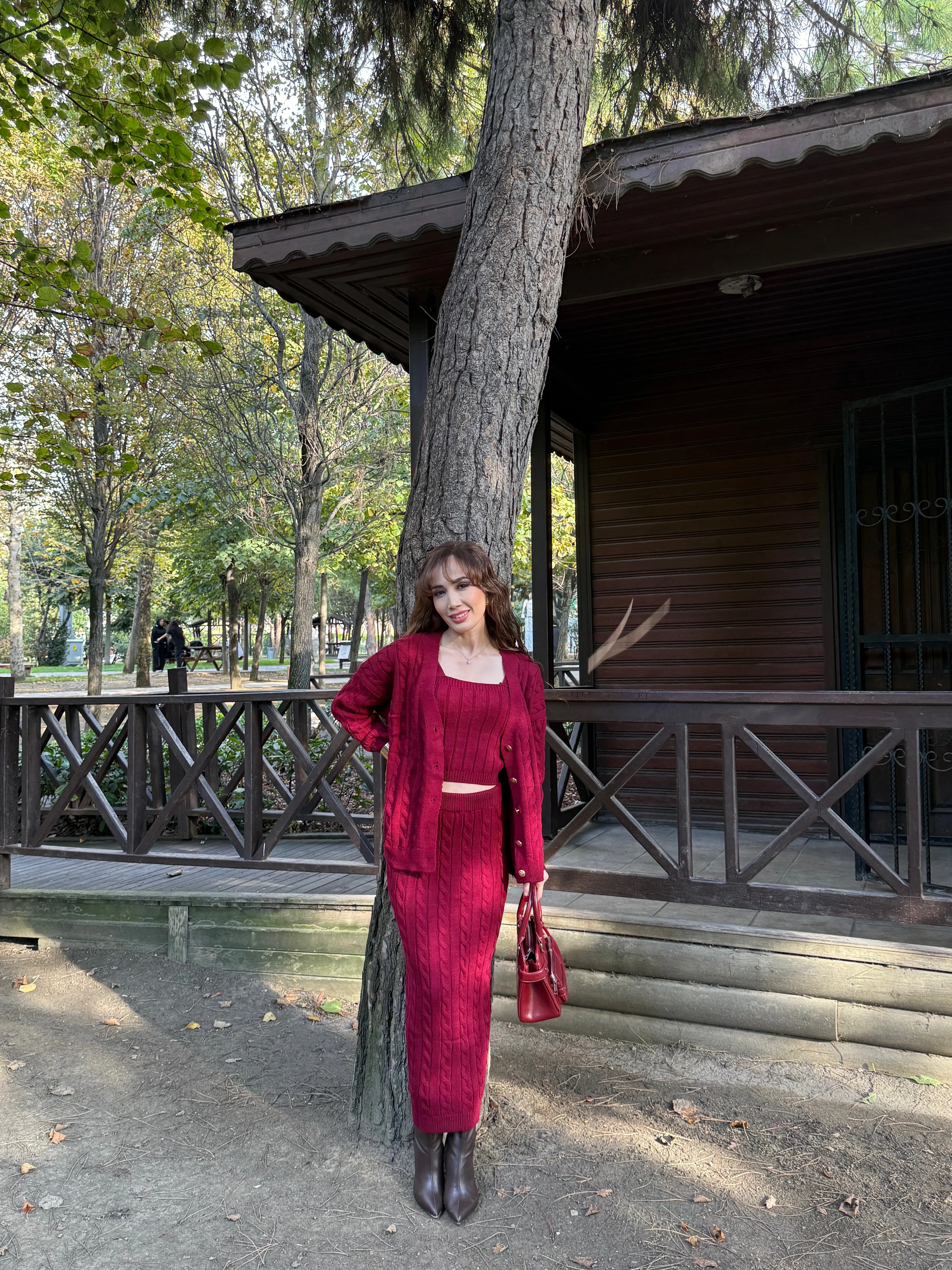 ÖRGÜ MODEL ÜÇLÜ TRİKO TAKIM BORDO