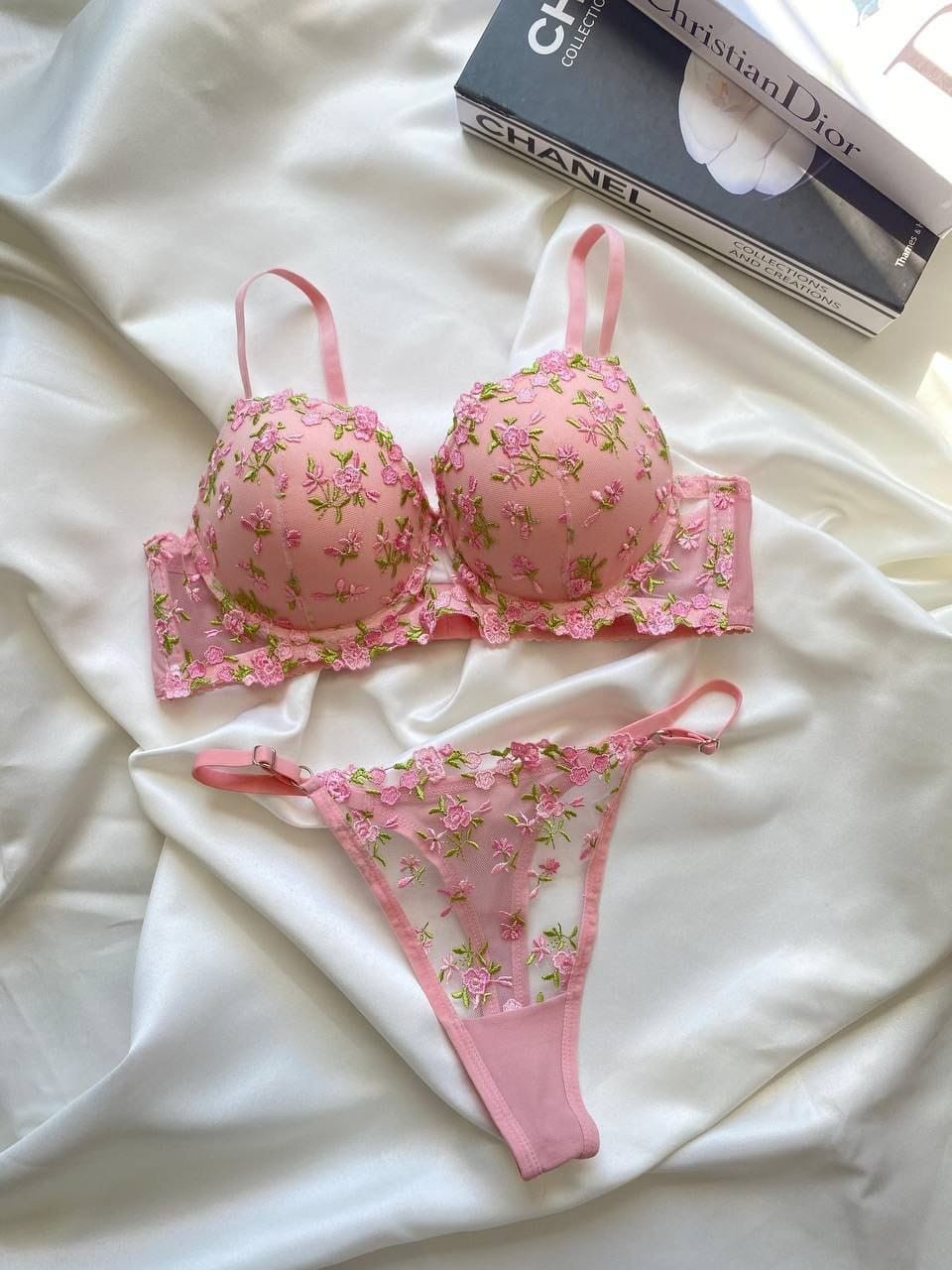 Pembe Çiçekli Takım