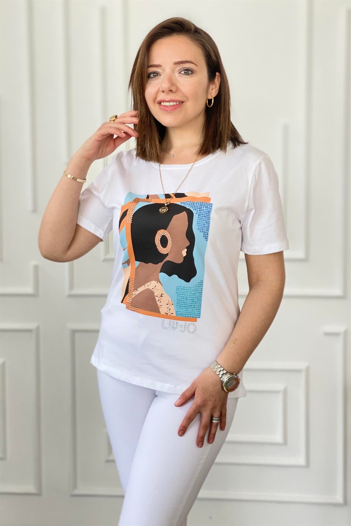 Kız Baskılı Taş Detaylı T-Shirt