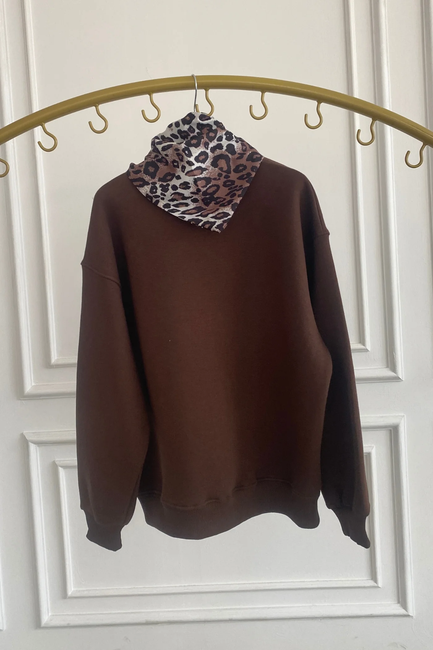 Leopar Nakış İşlemeli Yakası Fular Detaylı - KAHVERENGI