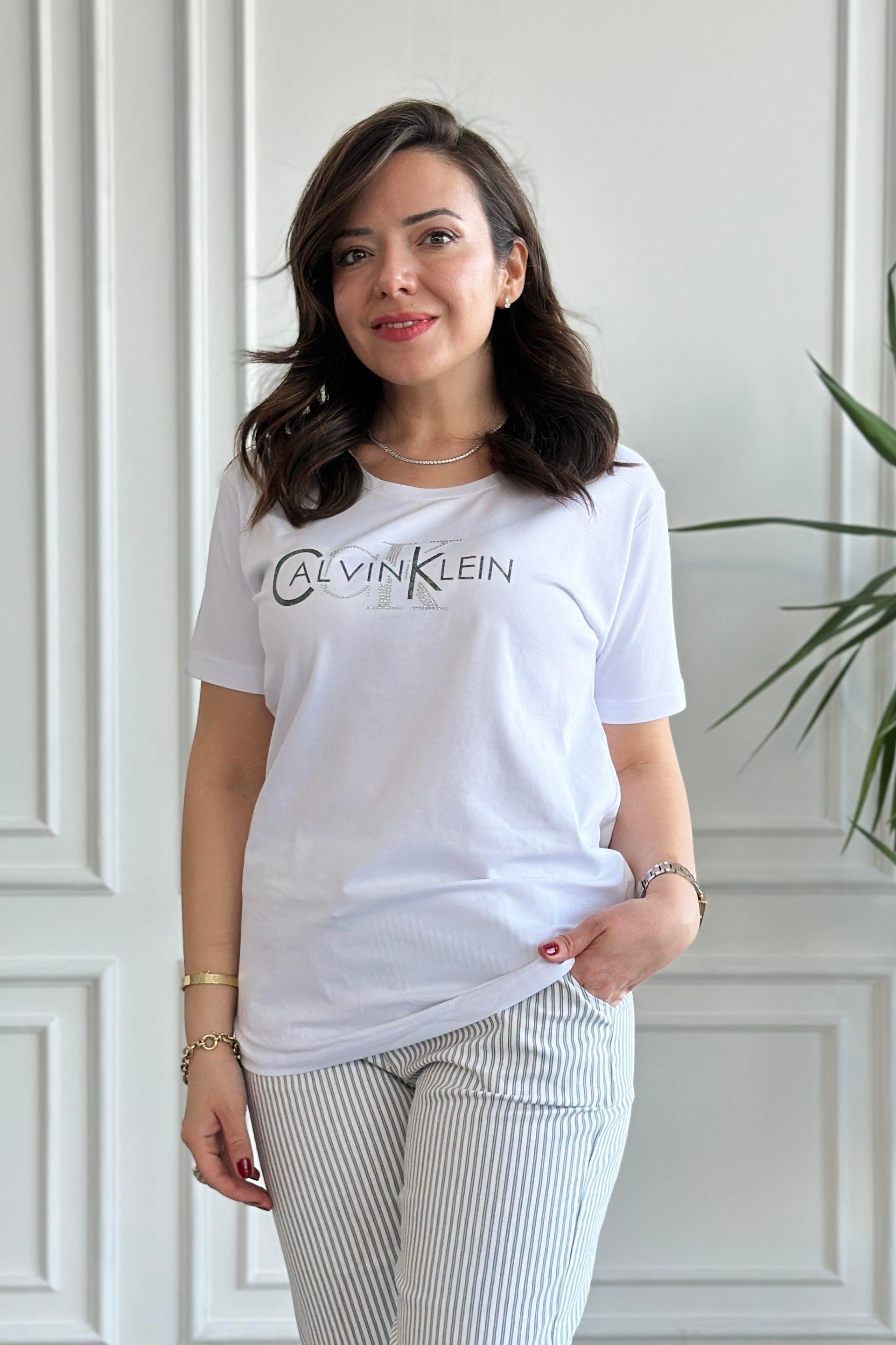 Bisiklet Yaka Önü Yazı Ve Taş Detaylı T-Shirt