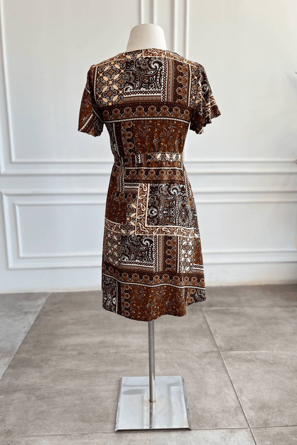 Kare Yaka Melek Kol Patchwork Desen Viscon Elbise