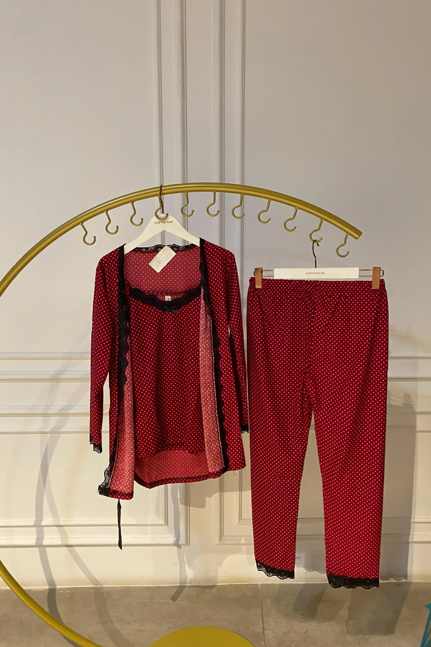 Dantel Detaylı Üçlü Pijama Takımı - BORDO