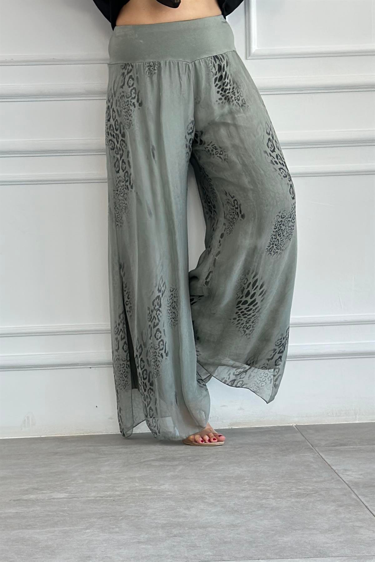 Leopar Desenli İpek Bol Paça Pantolon