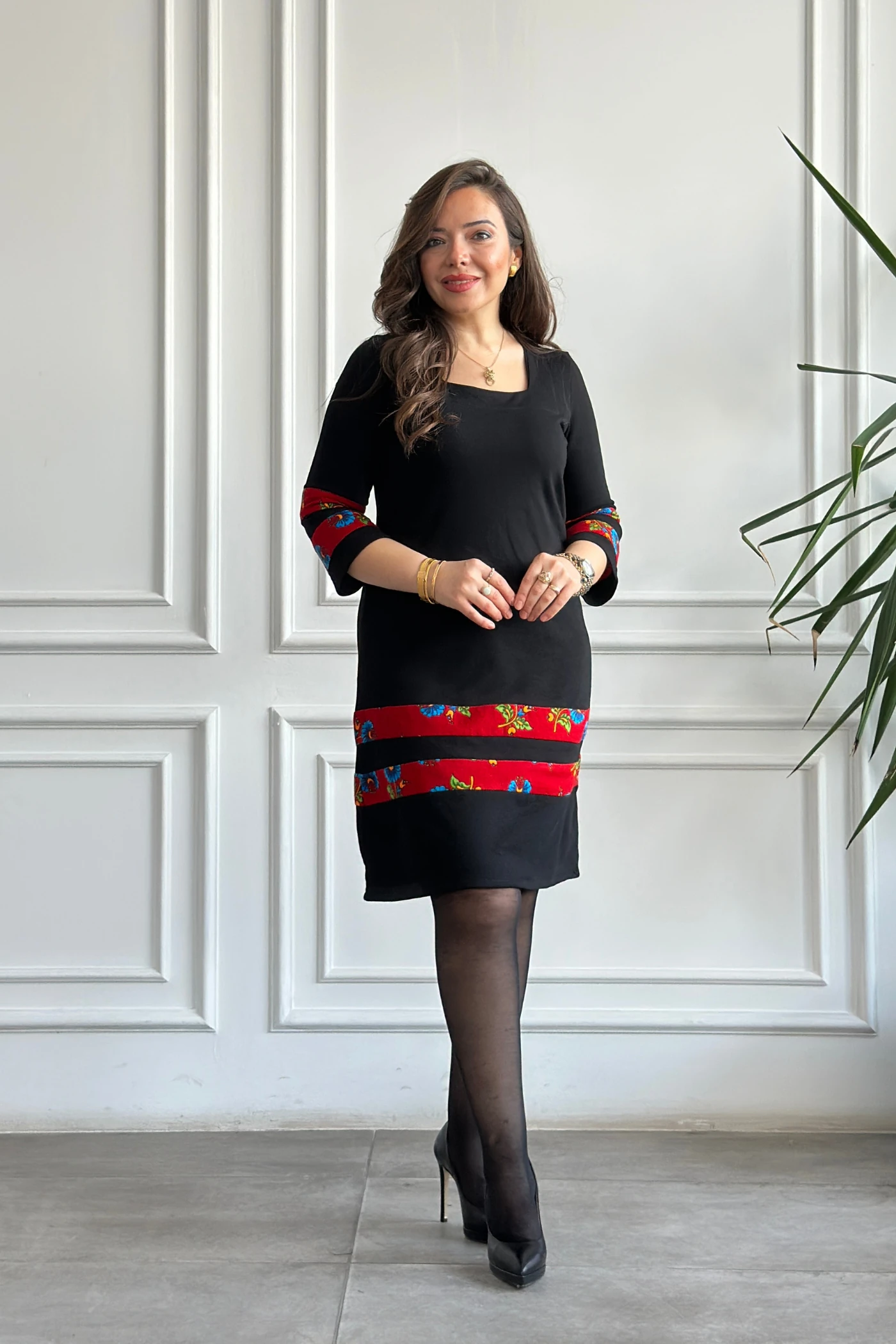 Etek Ve Kol Pazen Detaylı Pamuk Elbise - SIYAH KIRMIZI