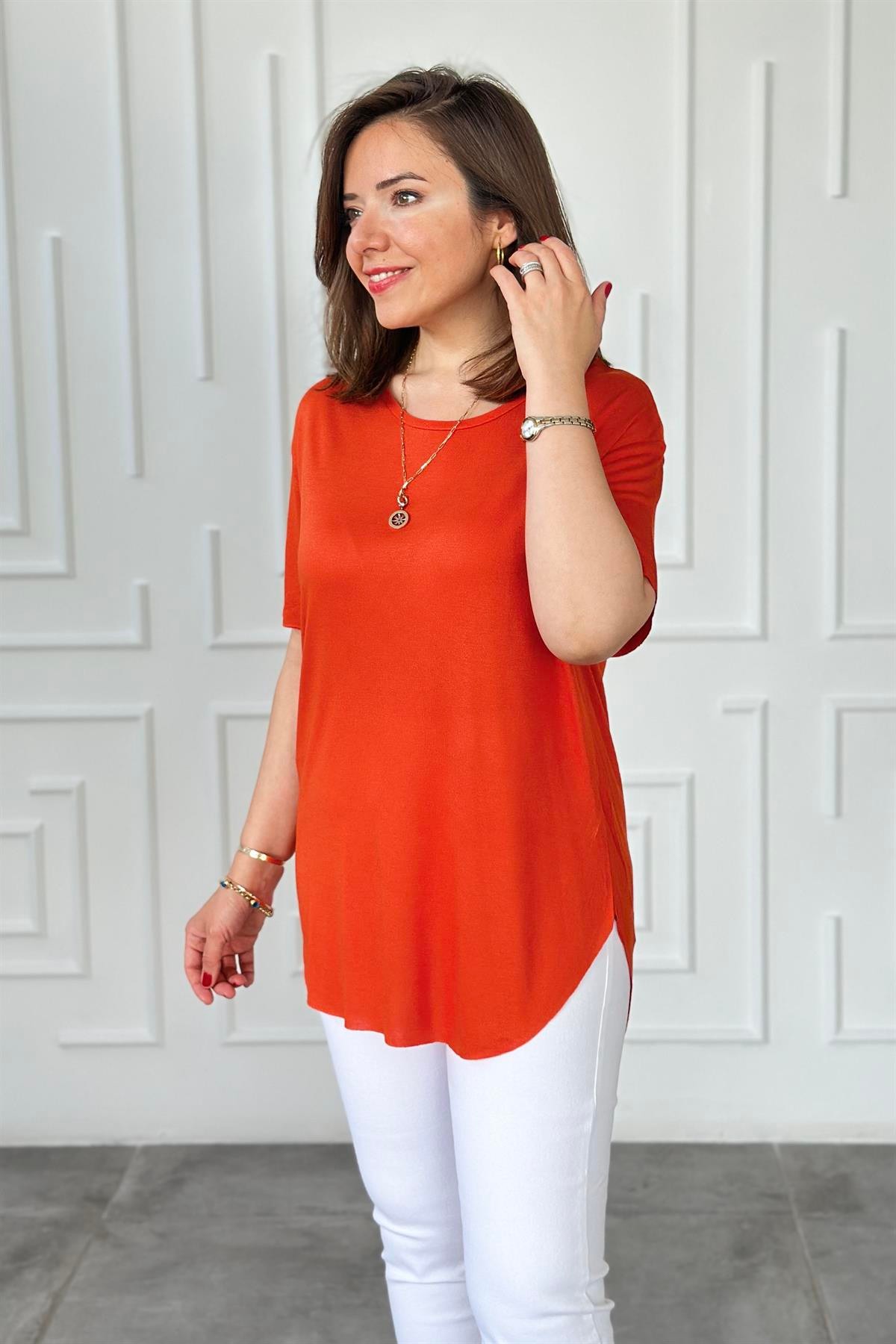 Bisiklet Yaka Basic T-Shirt