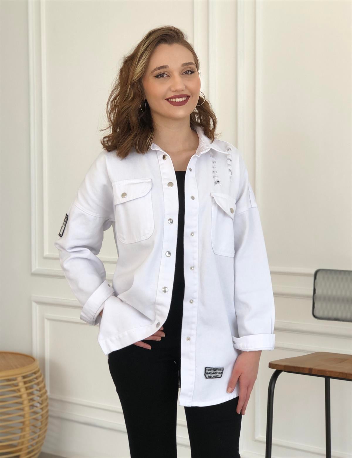 Çıtçıt Detaylı İki Cepli Gabardin Ceket