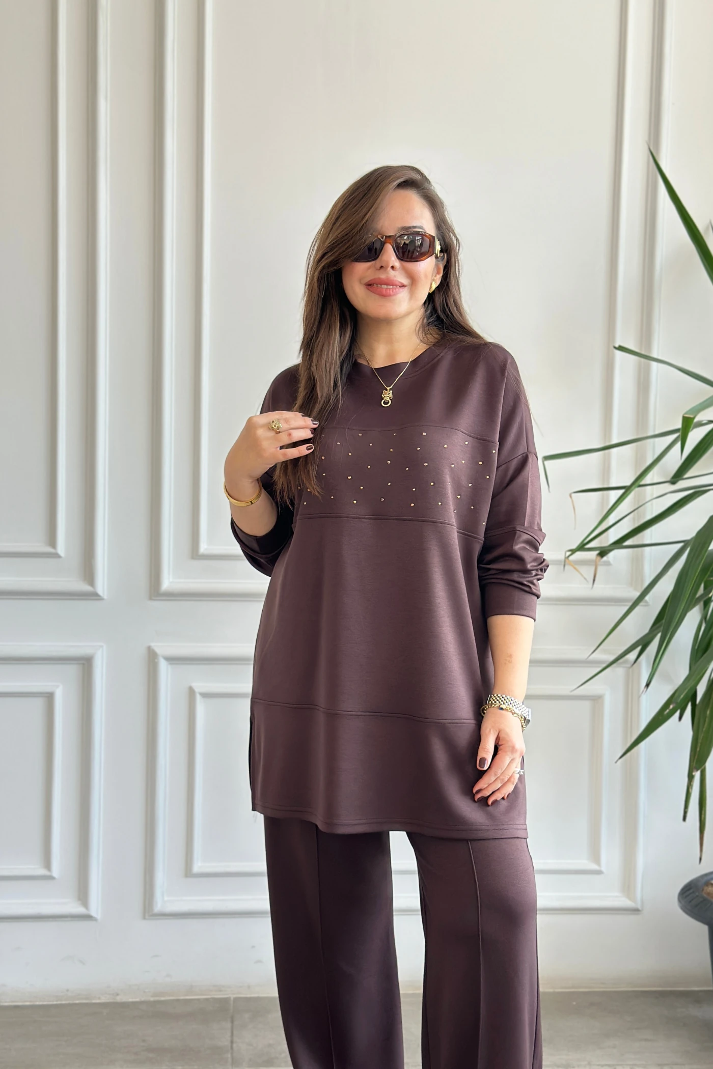 Önü Taş Detaylı Takım - KAHVERENGI