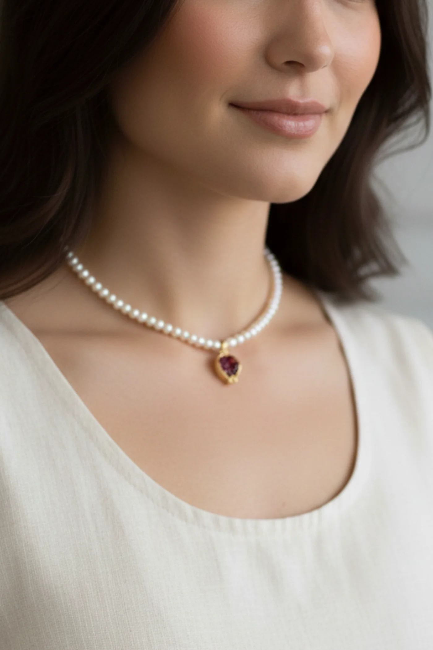 KLY46 Sedef Ucu Narlı Doğal Taş Kolye 