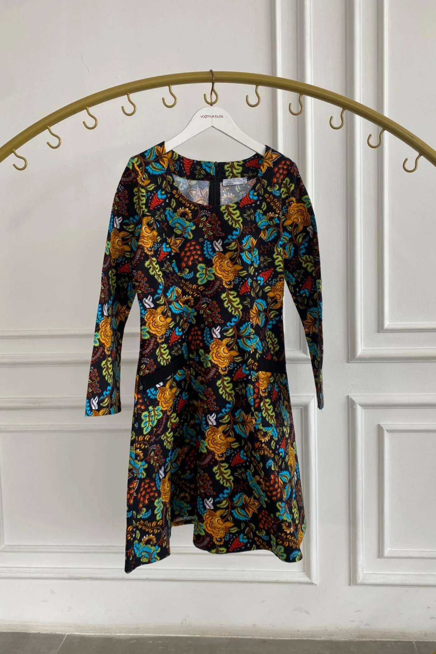 Oval Yaka Yanları Cep Detaylı Pazen Çan Elbise