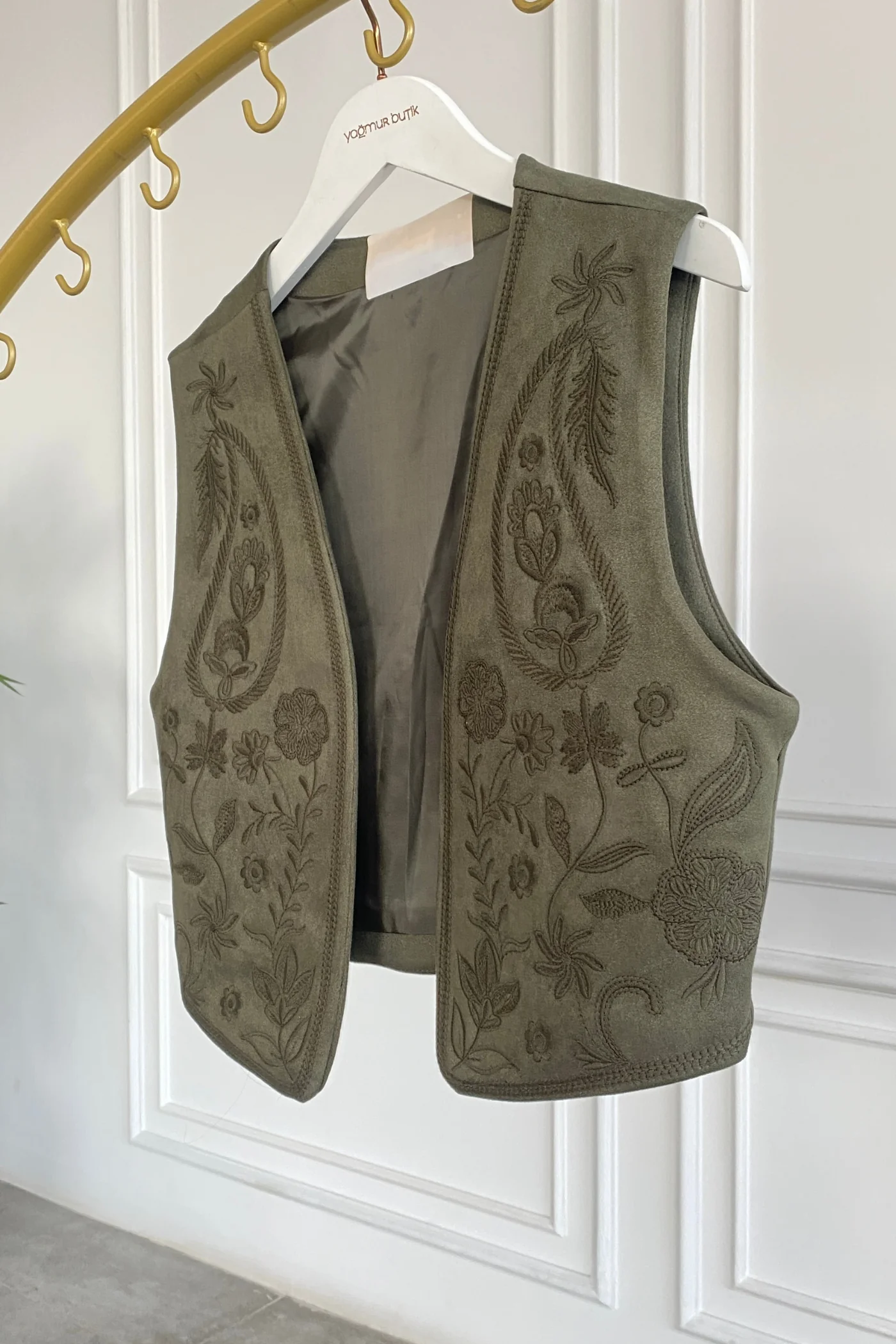 Nakış İşlemeli Nubuk Yelek - HAKI