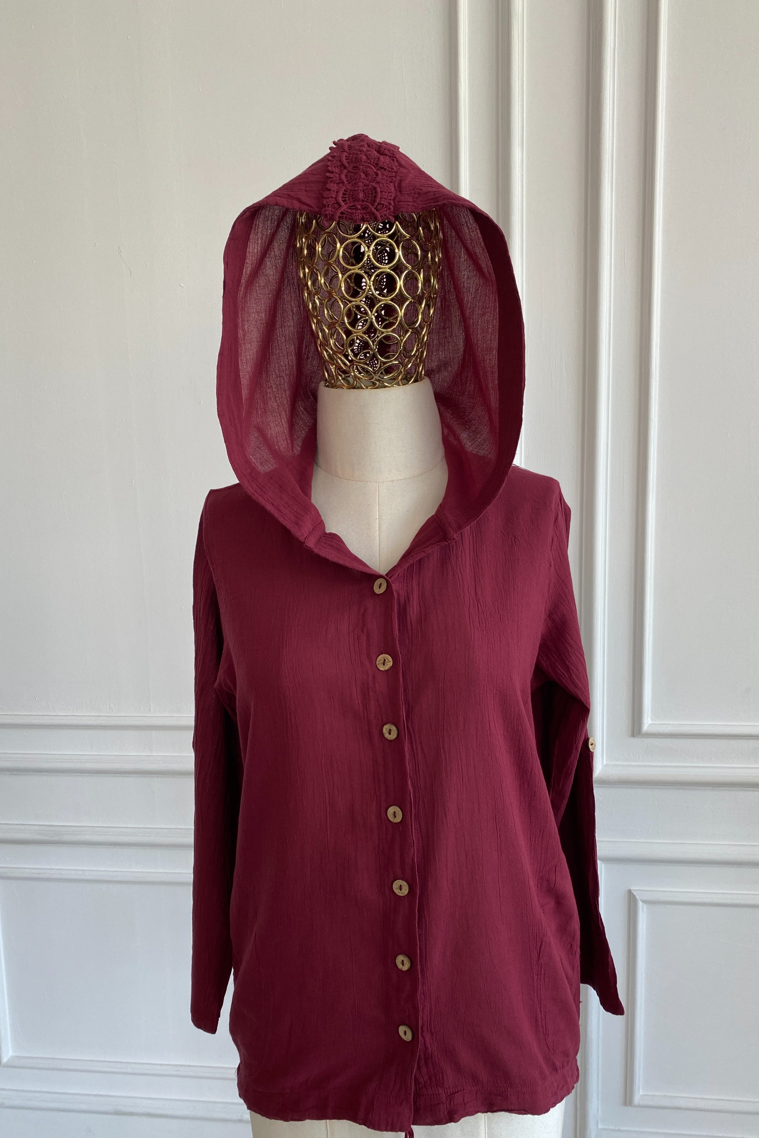 Sırtı Dantelli Kapşonlu Gömlek - BORDO