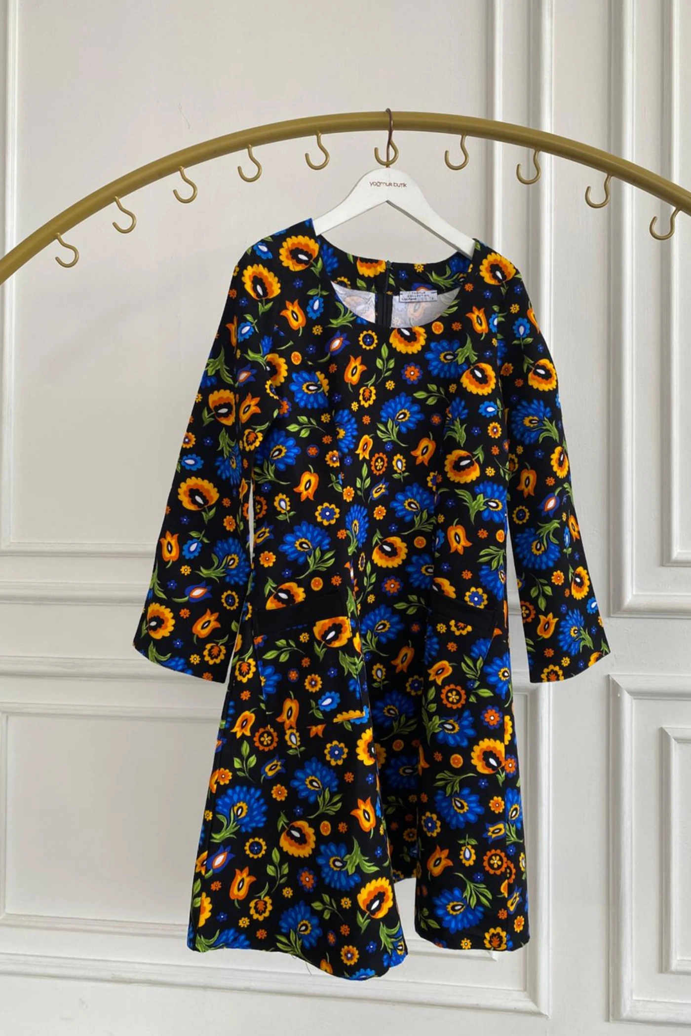 Oval Yaka Yanları Cep Detaylı Pazen Çan Elbise - SIYAH SARI