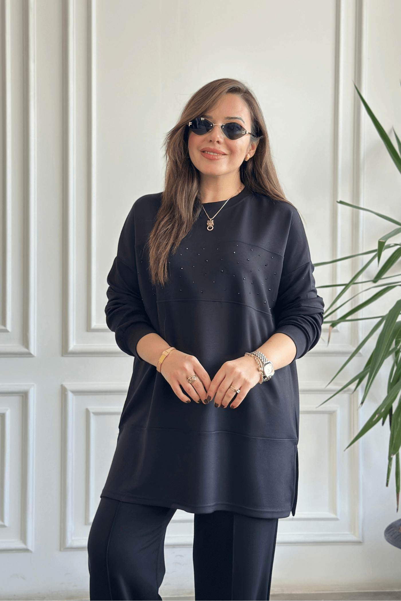 Önü Taş Detaylı Takım