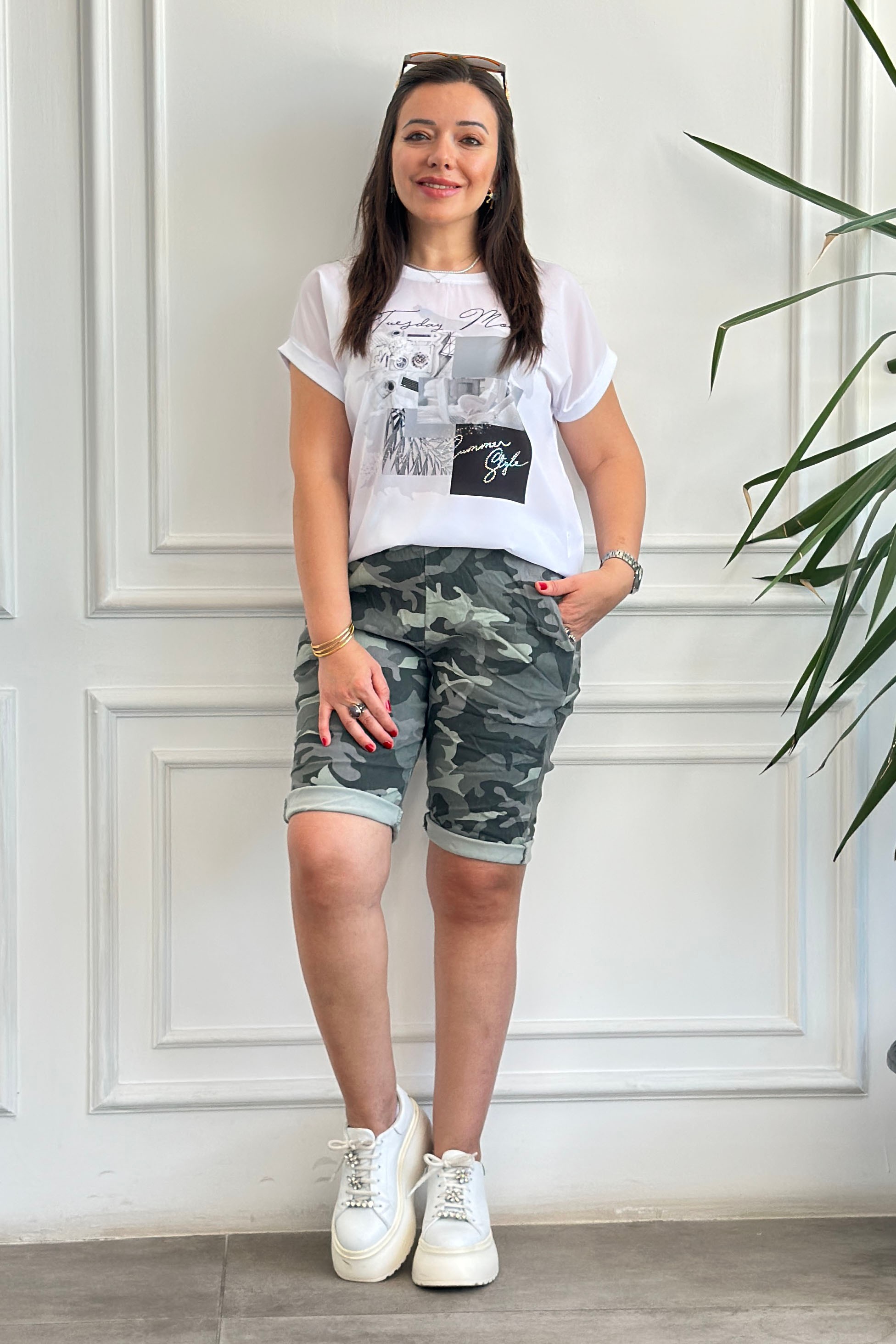 Bisiklet Yaka Önü Baskılı T-Shirt