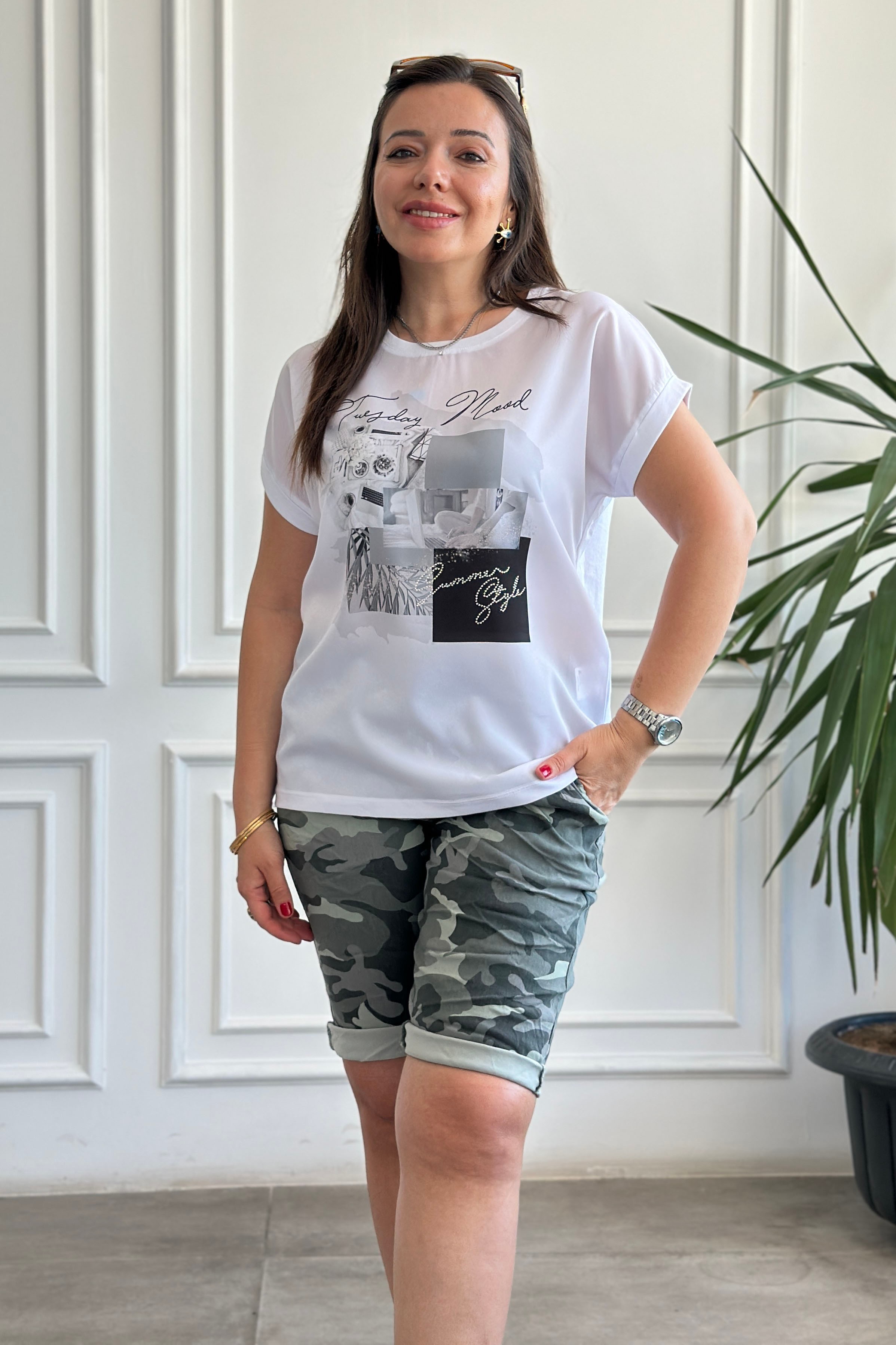 Bisiklet Yaka Önü Baskılı T-Shirt