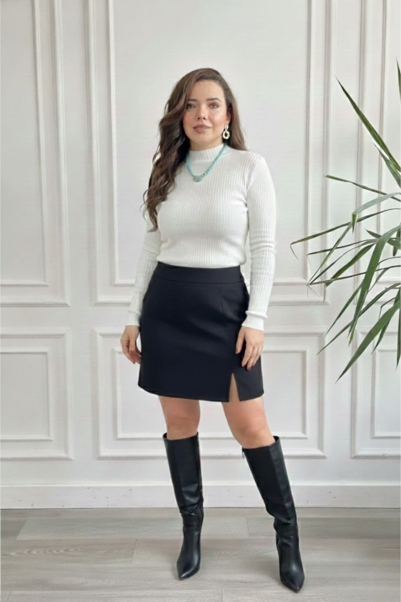 Tek Yırtmaç Detaylı Çelik Örme Şort Etek - SIYAH