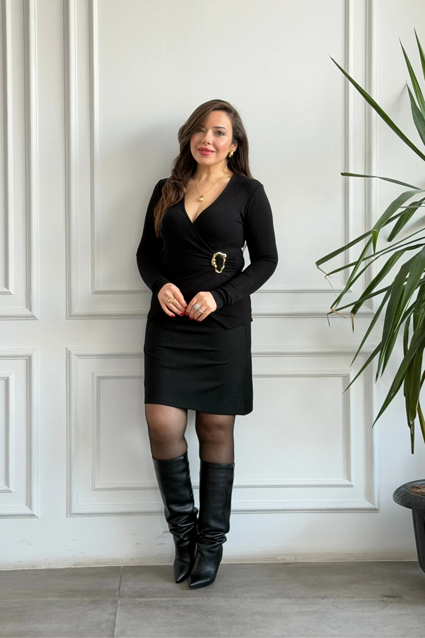 Kruvaze Yaka Toka Detaylı Bluz - SIYAH