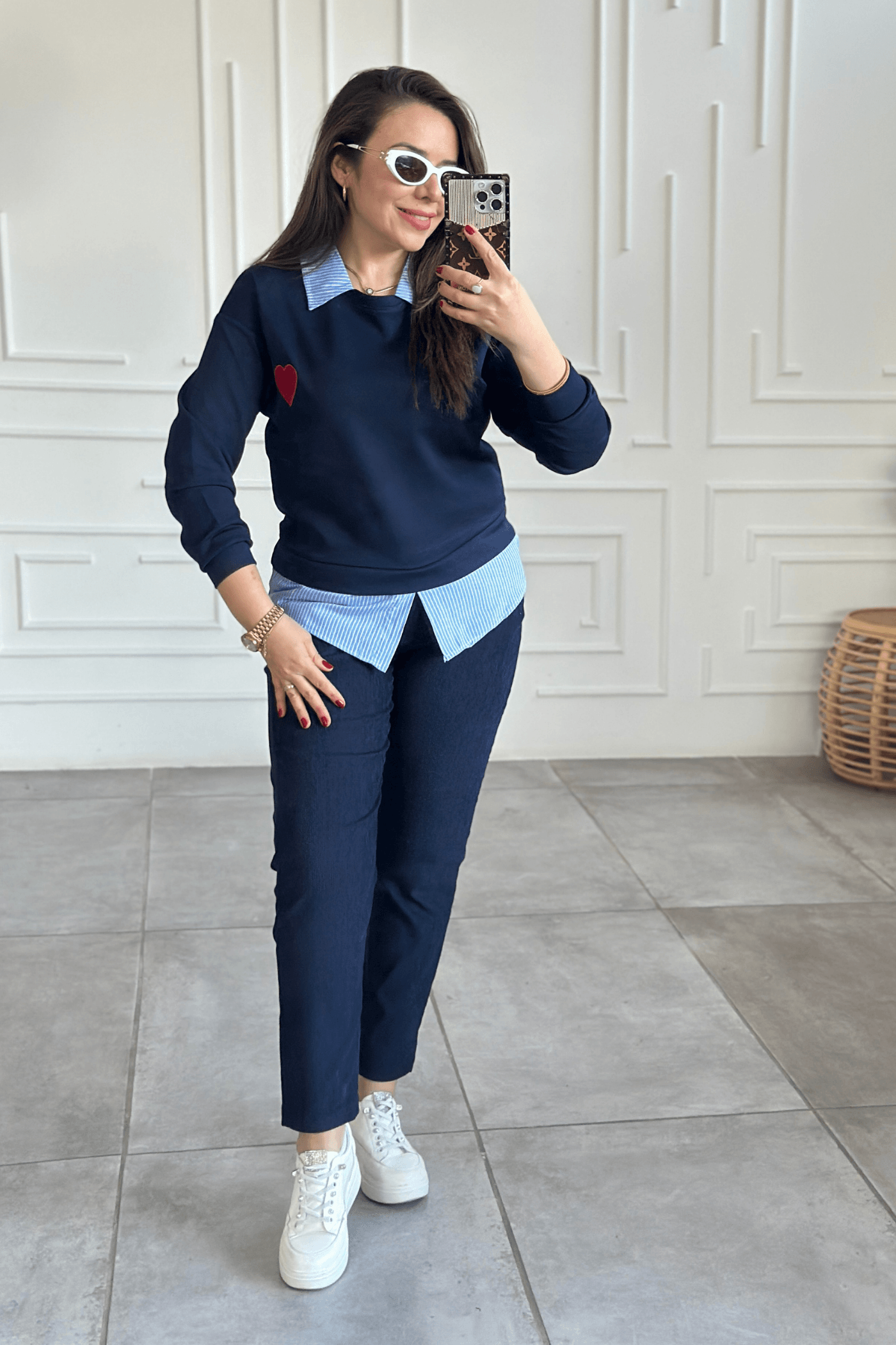 Polo Yaka Çizgili Gömlek Detaylı Kalp Nakışlı Sweat