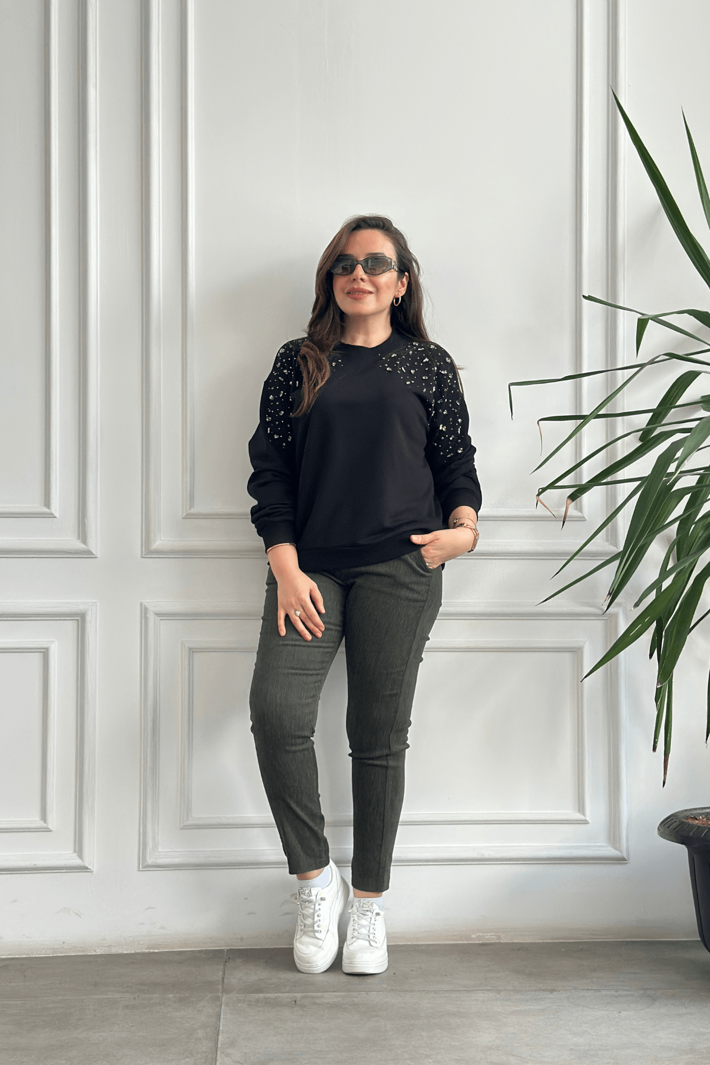 Omuzları Taş İşlemeli Sweat