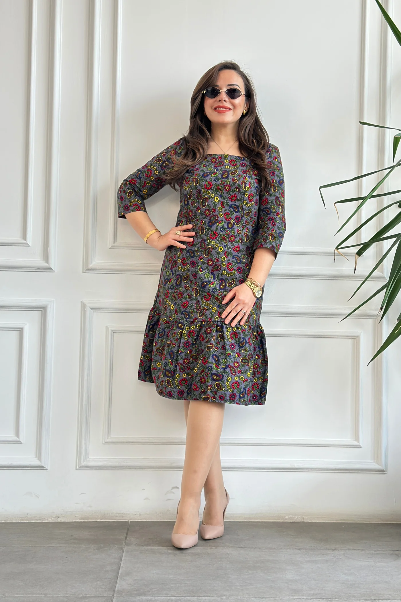 Etek Ucu Fırfırlı Kare Yaka Pazen Elbise - ANTRASIT