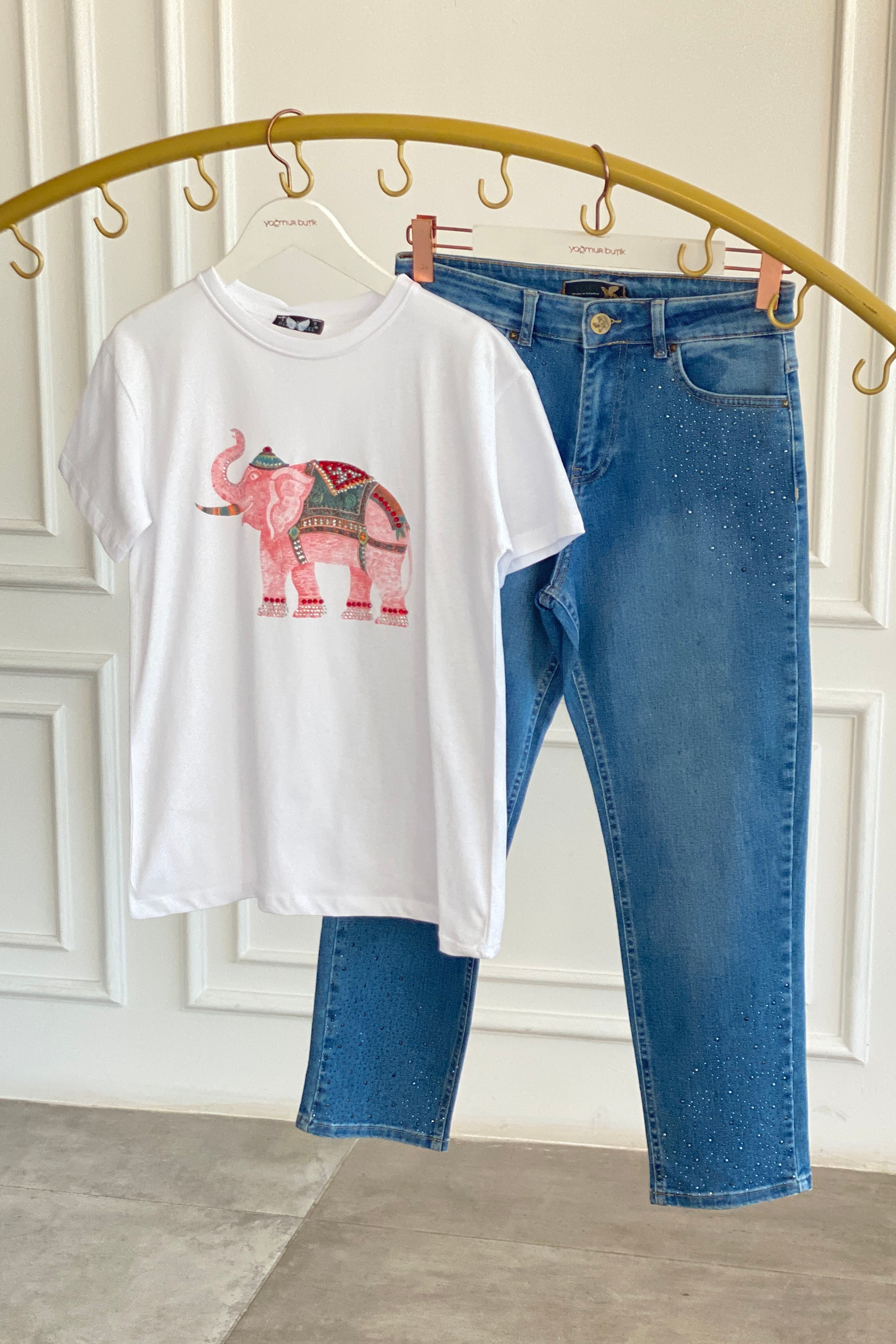 Bisiklet Yaka Fil Baskılı T-Shirt