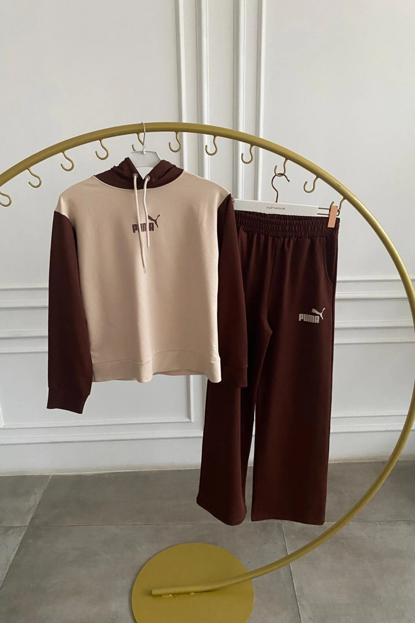 Önü Yazı Baskılı Kapşonlu Eşofman Takımı - KAHVERENGI